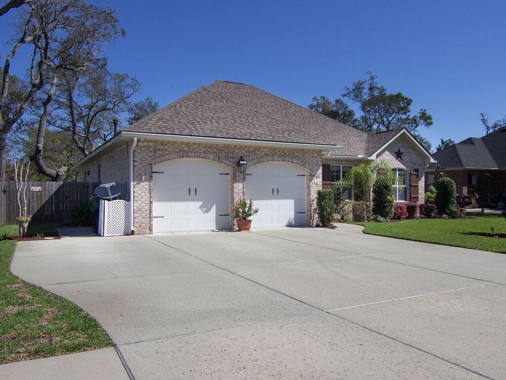 MAGNOLIA WOODS - Residential