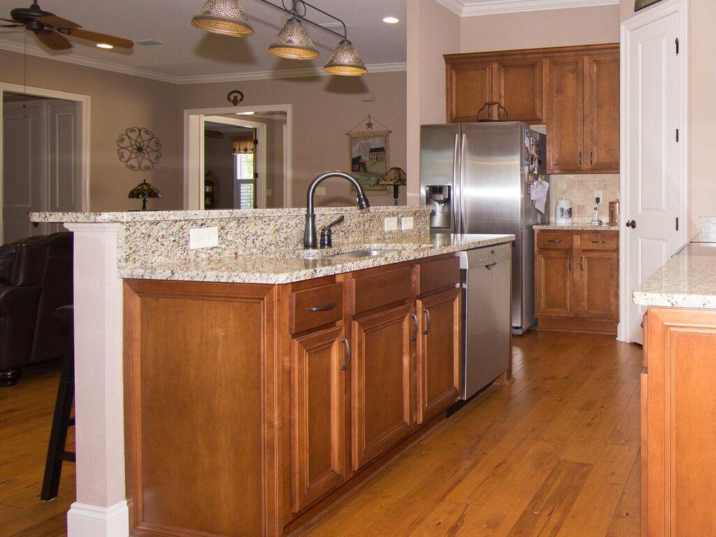 MAGNOLIA WOODS - Residential