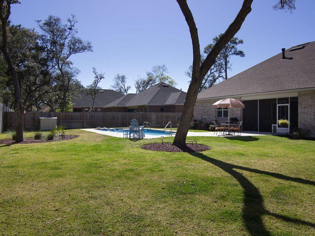 MAGNOLIA WOODS - Residential