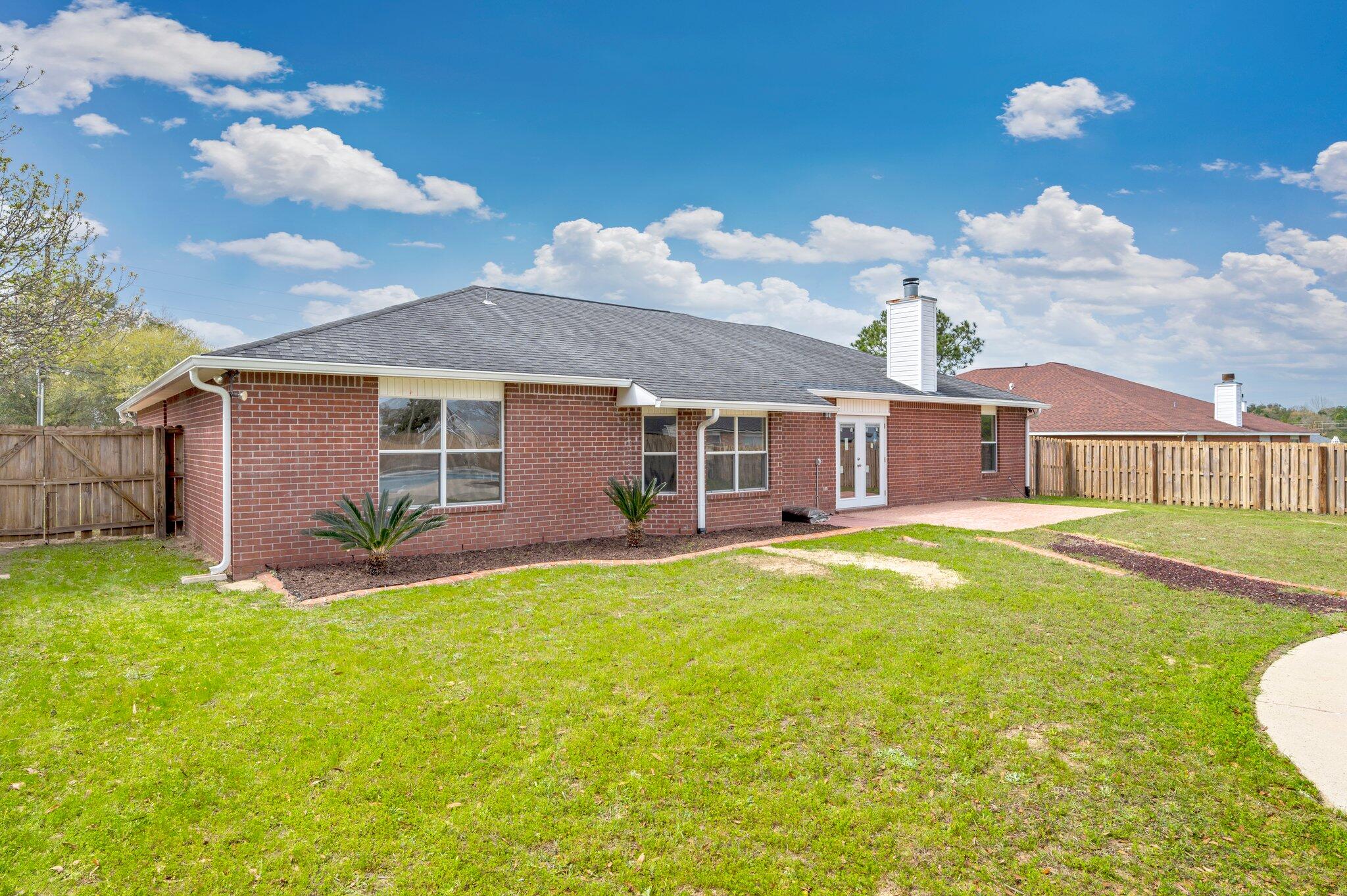 COUNTRYVIEW EST 9TH ADD LOT 16 - Residential