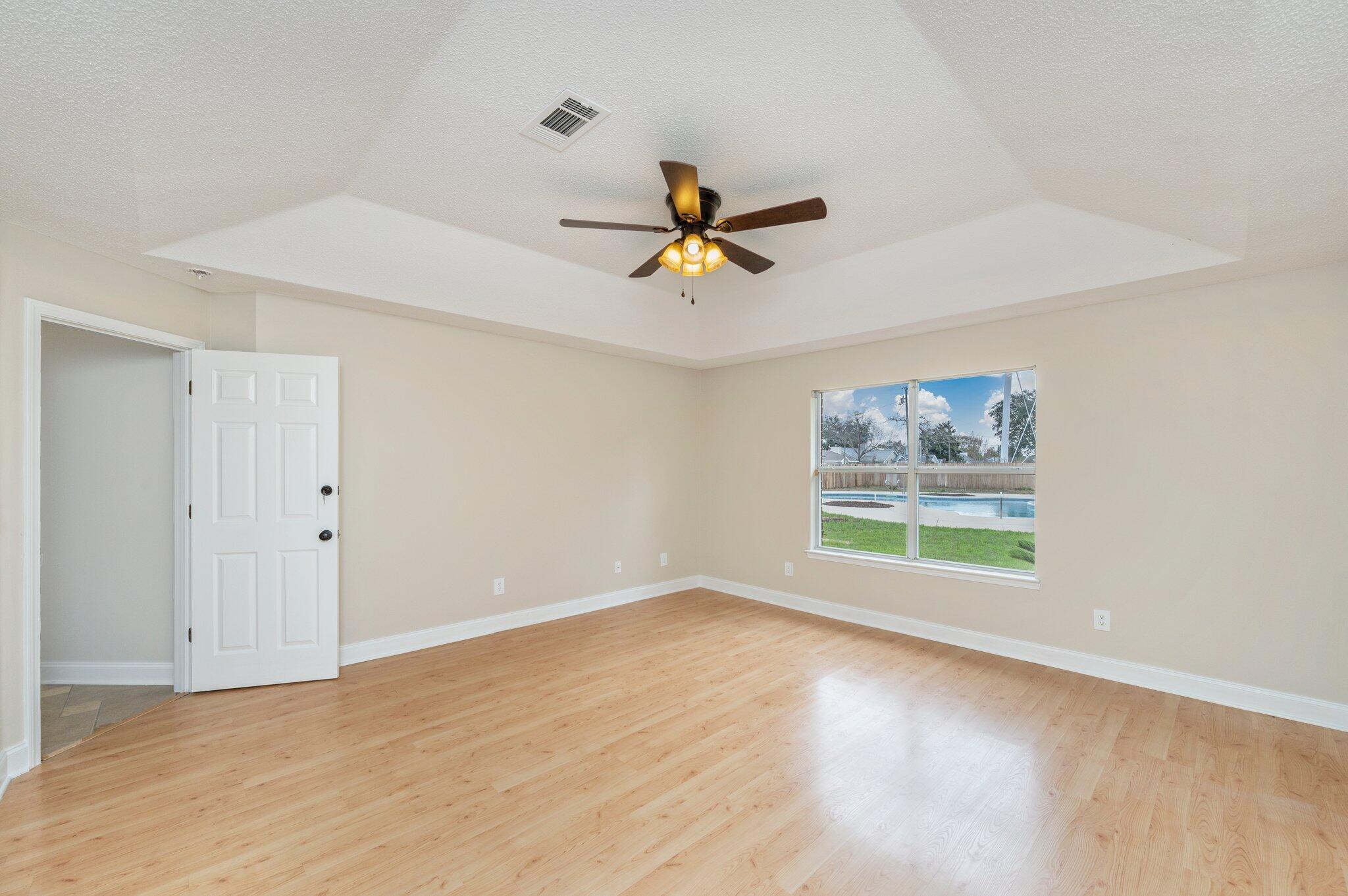 COUNTRYVIEW EST 9TH ADD LOT 16 - Residential