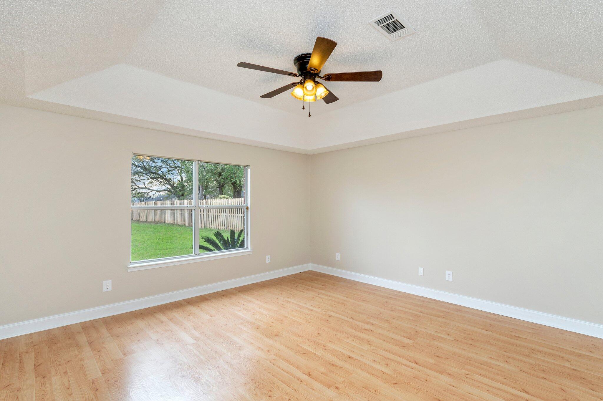 COUNTRYVIEW EST 9TH ADD LOT 16 - Residential