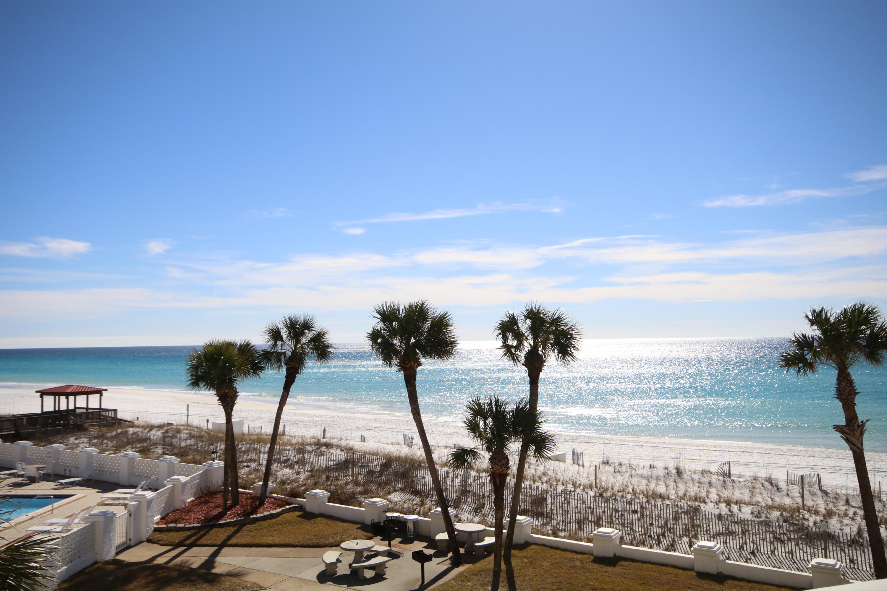 EL MATADOR CONDO - Residential