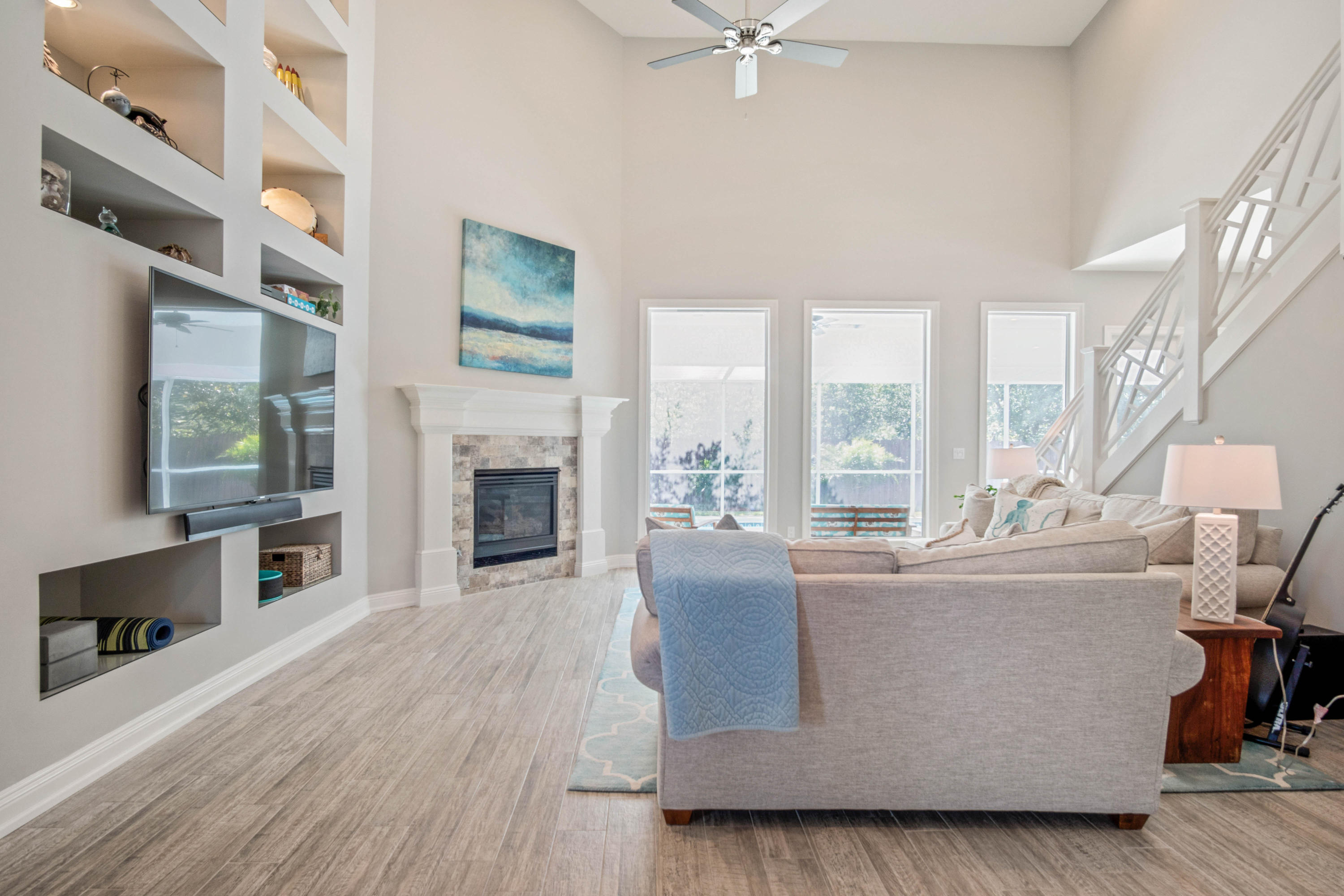 POMPHREY MANOR - Residential