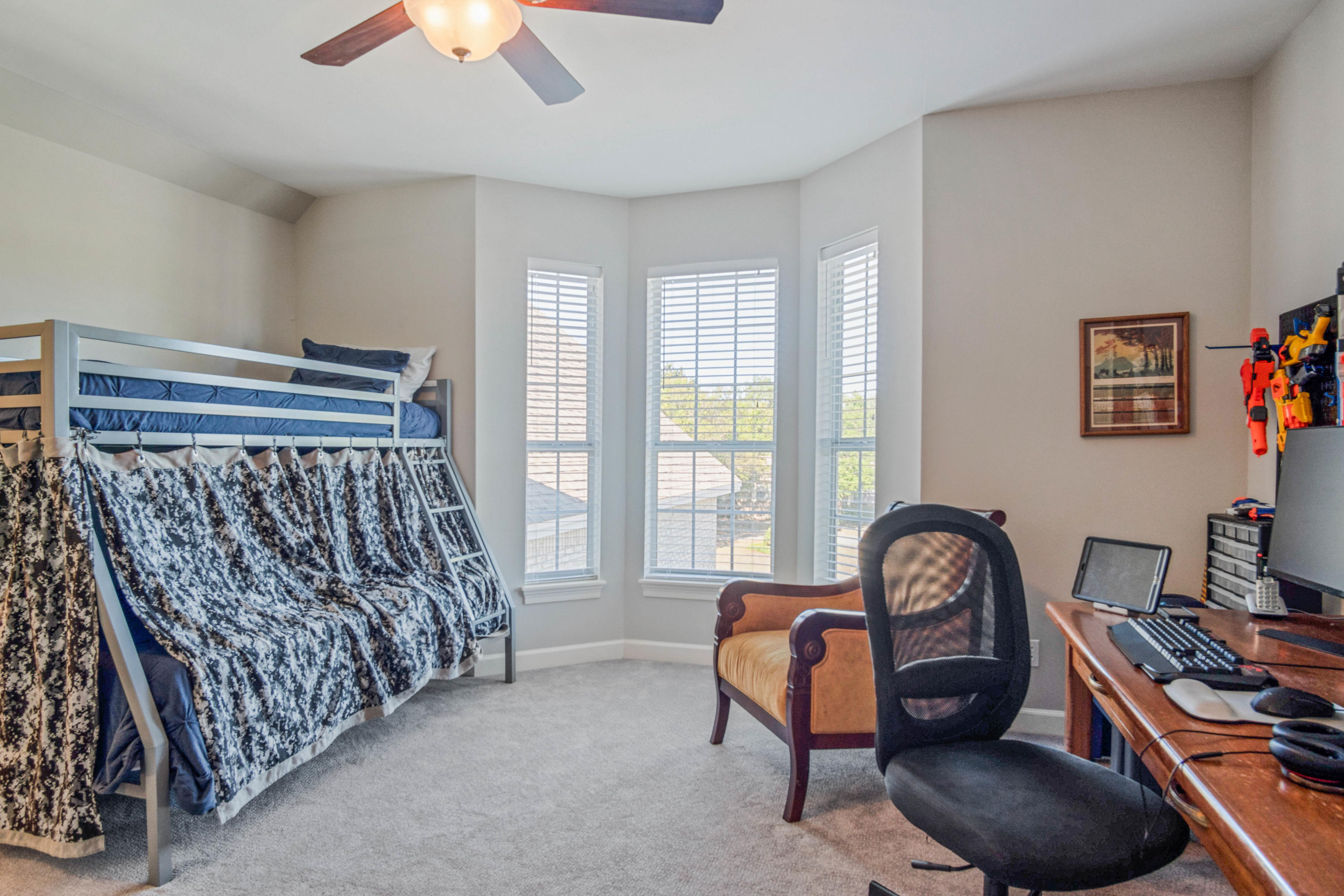 POMPHREY MANOR - Residential