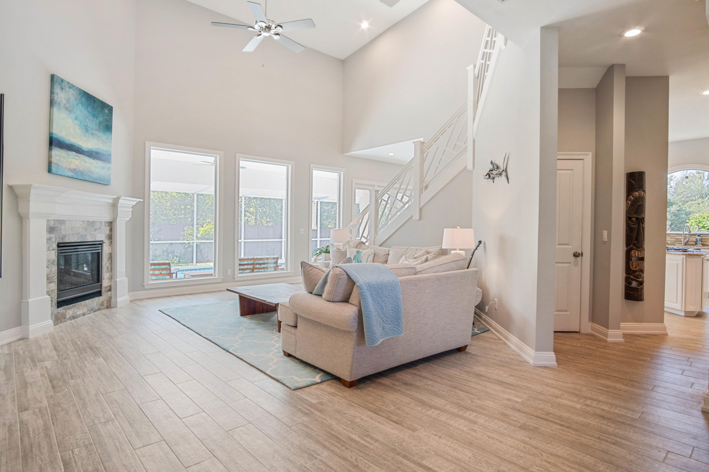 POMPHREY MANOR - Residential