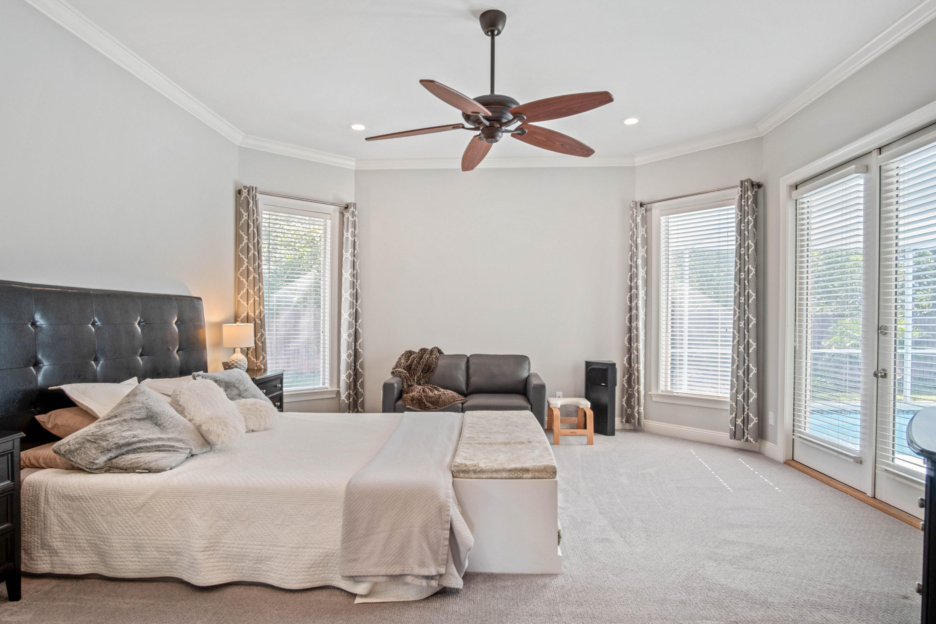 POMPHREY MANOR - Residential