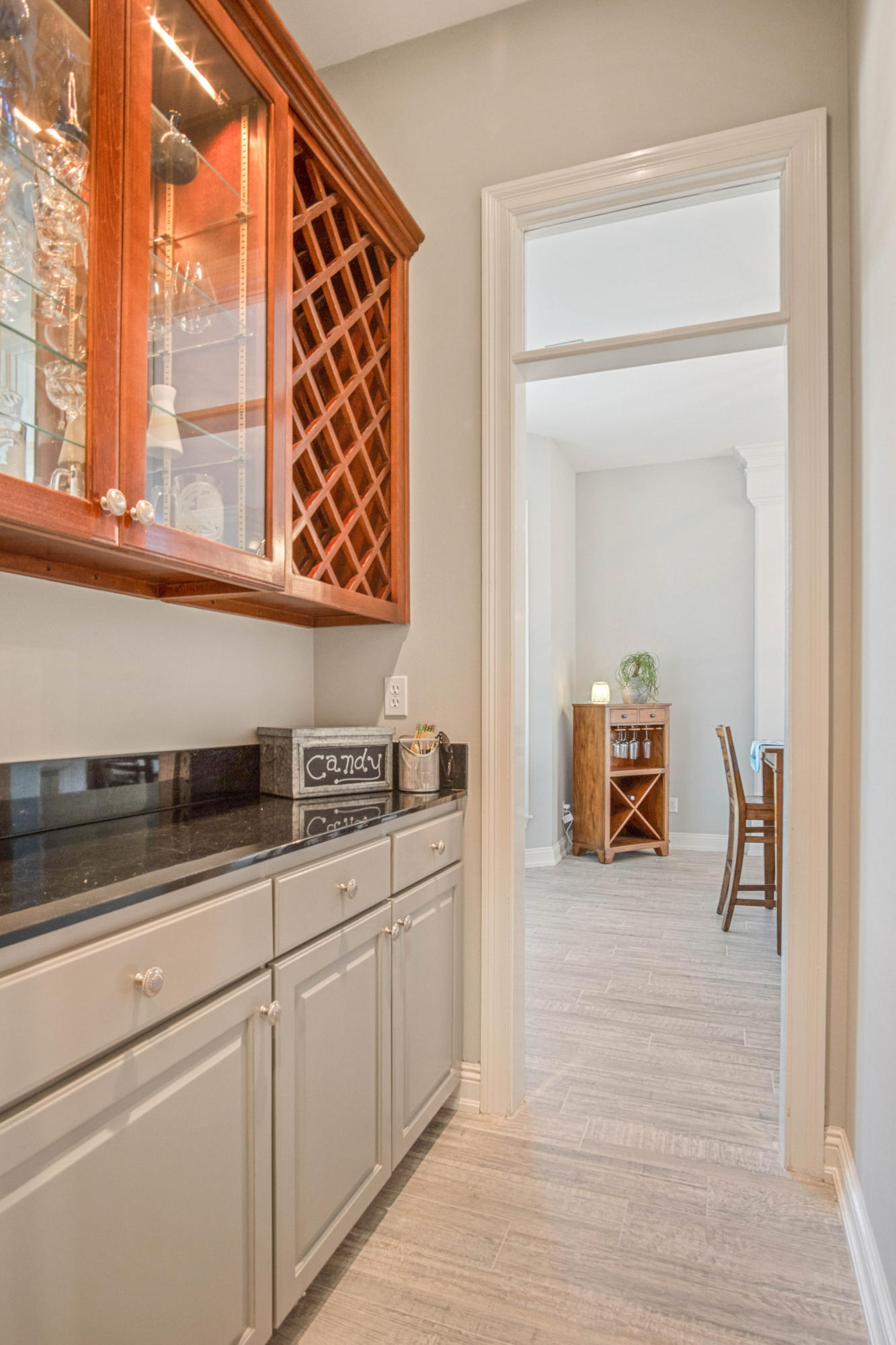 POMPHREY MANOR - Residential