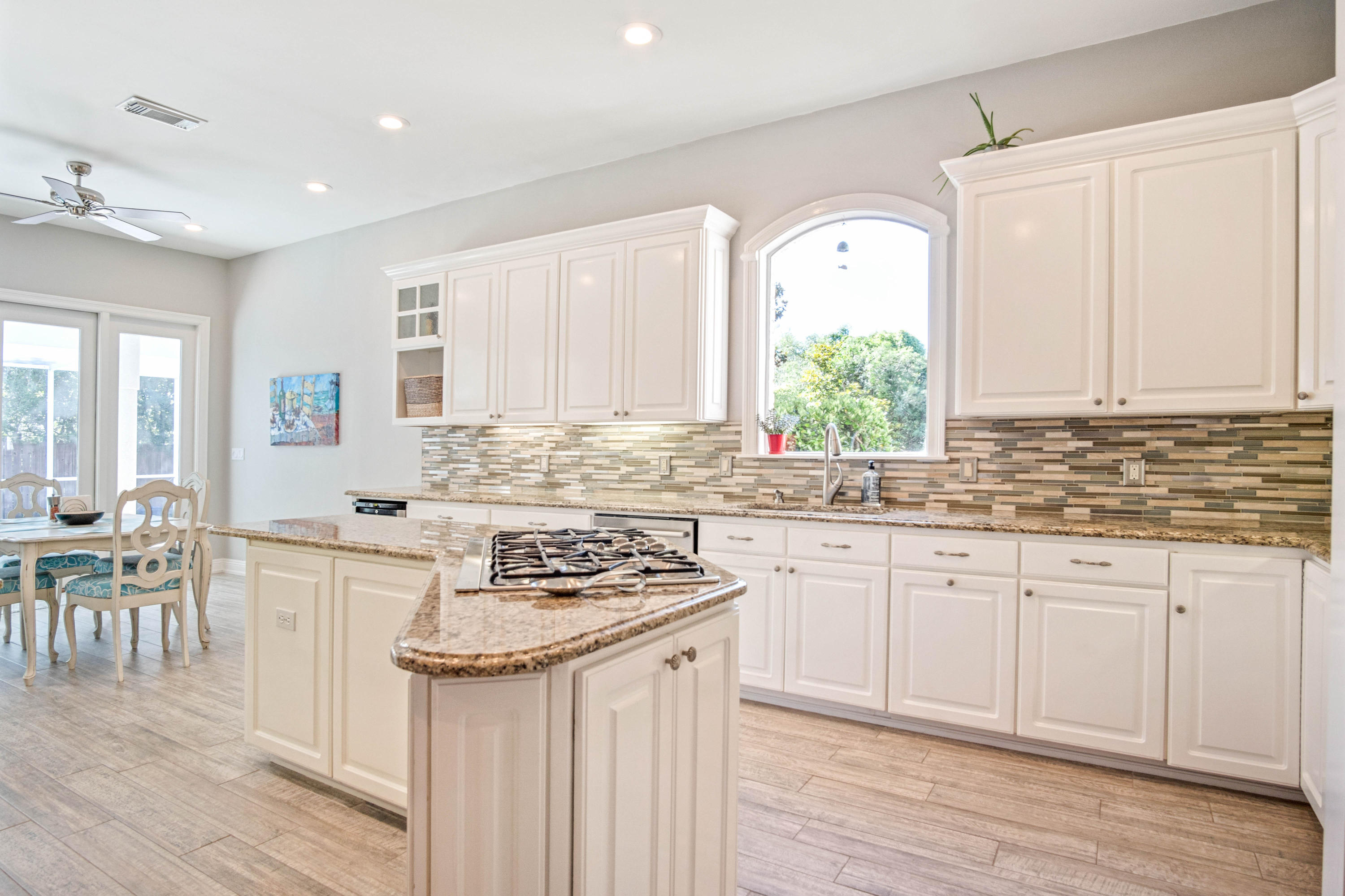 POMPHREY MANOR - Residential