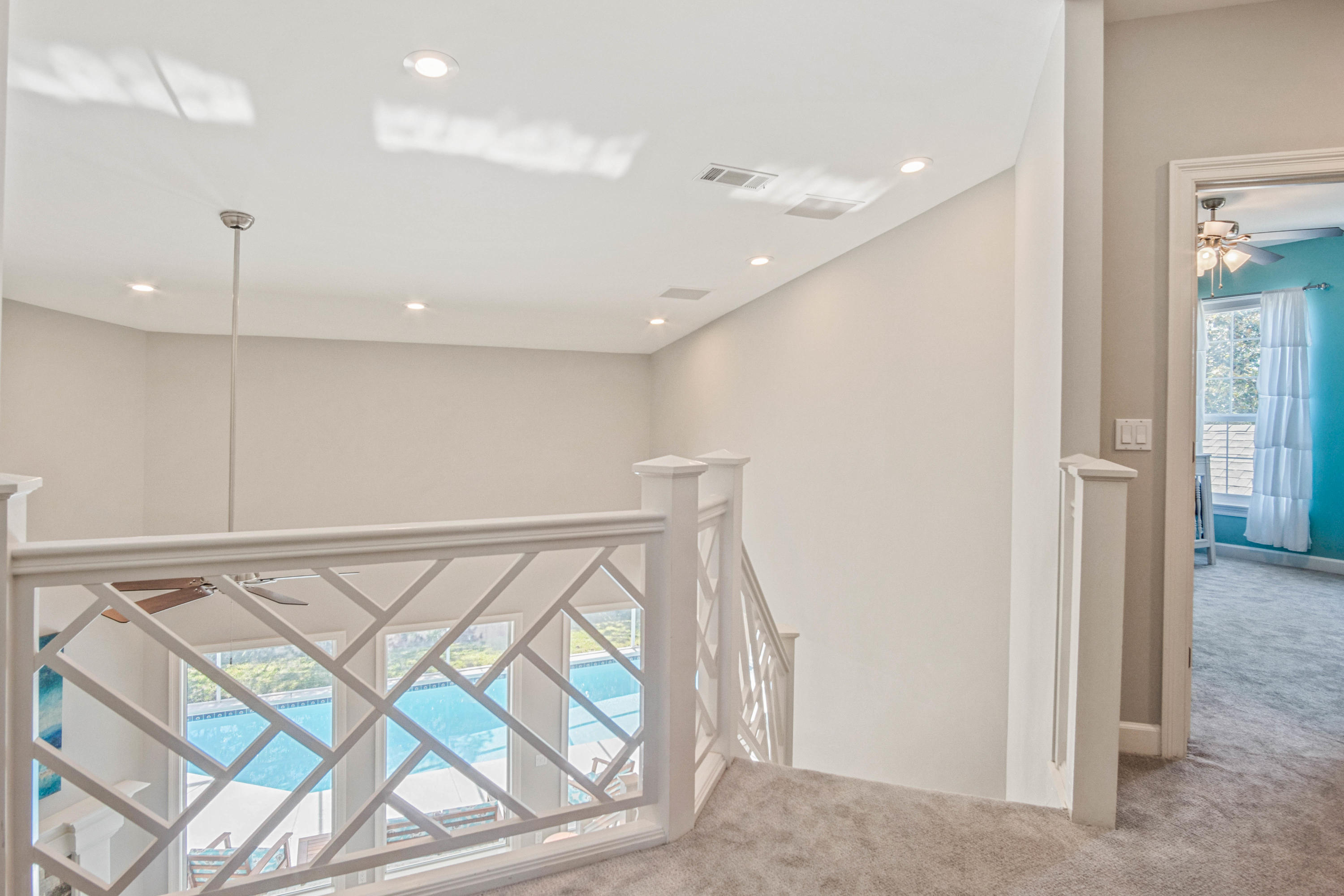 POMPHREY MANOR - Residential