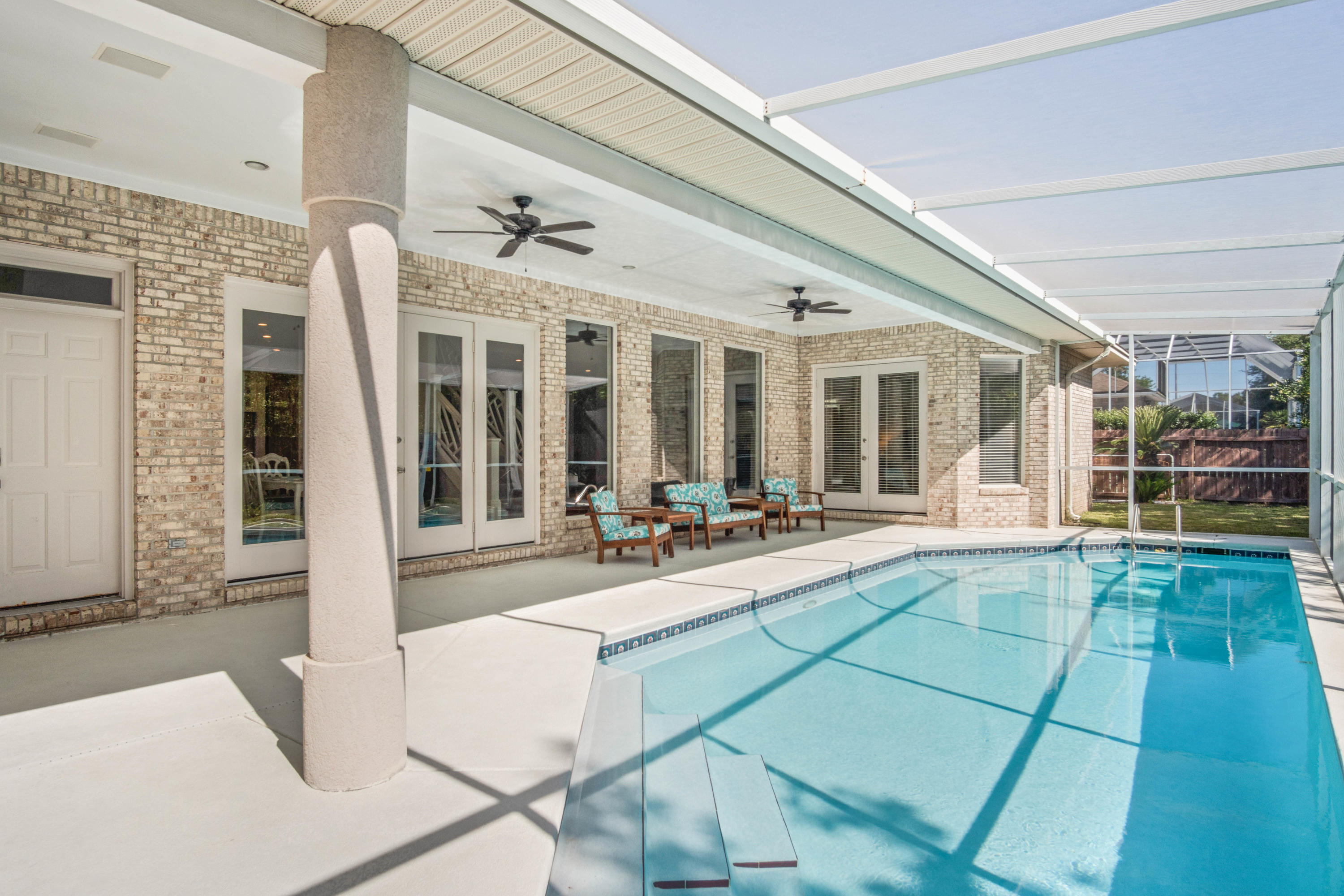 POMPHREY MANOR - Residential