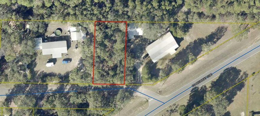 This lot awaits your imagination. You dream can become reality.