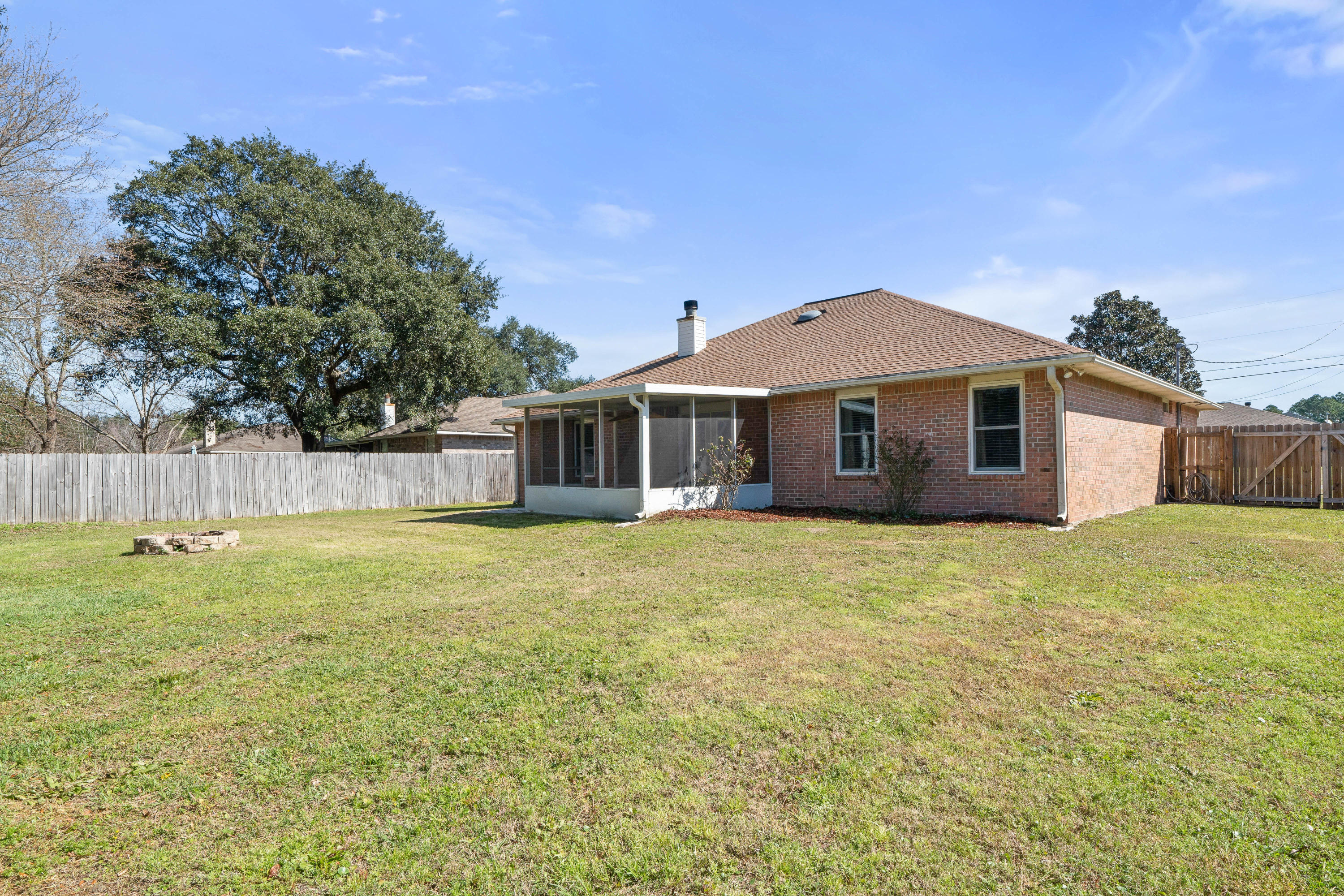 RIVERSIDE LANDING - Residential