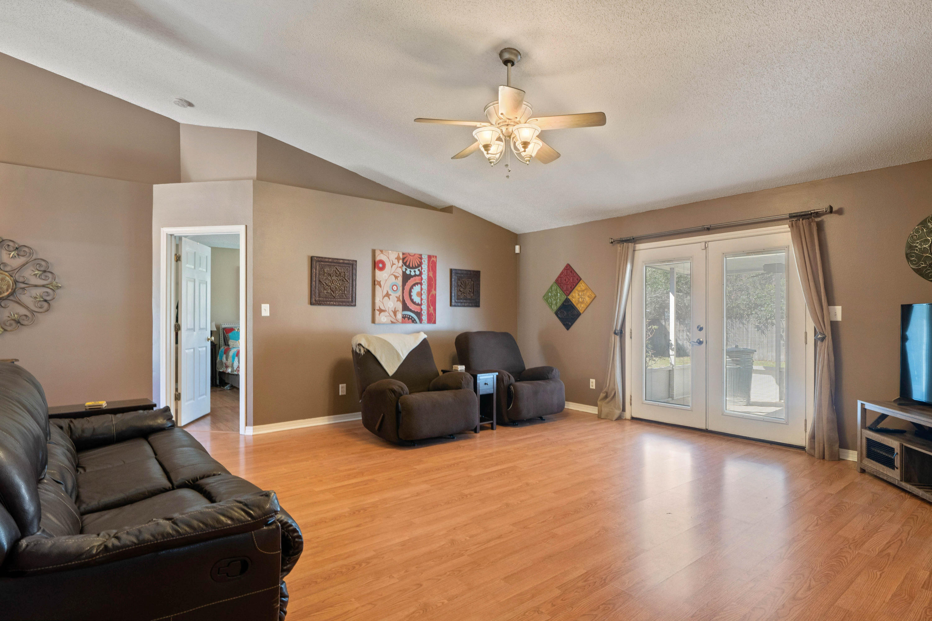 RIVERSIDE LANDING - Residential