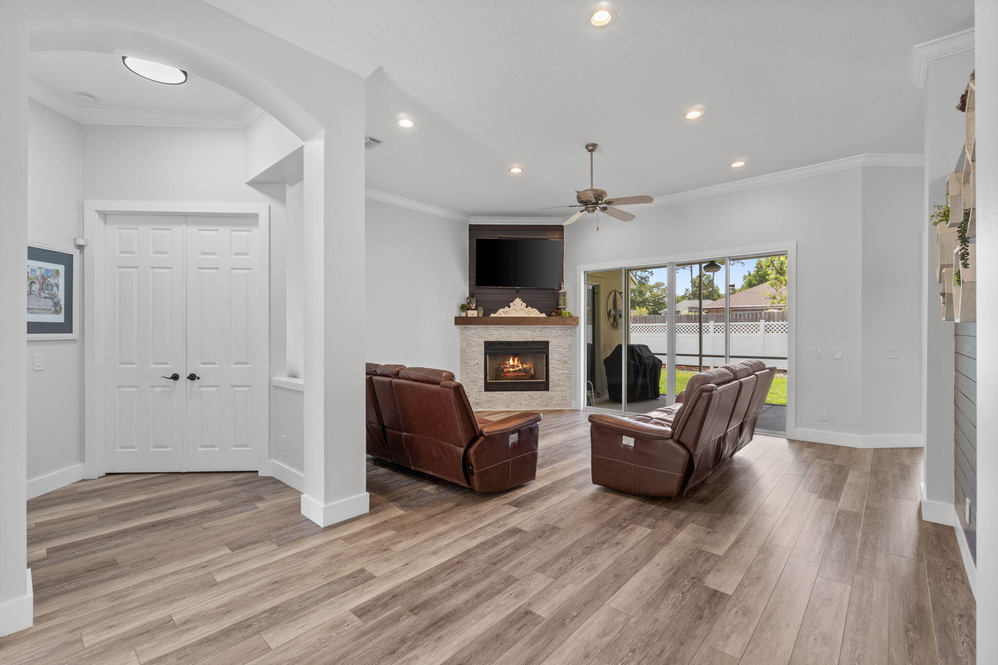 BAYSHORE PLACE PH II - Residential