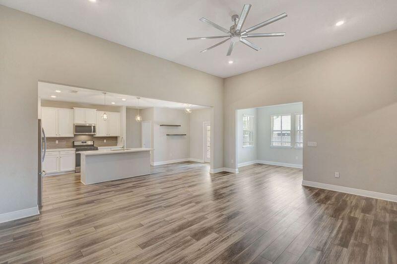 HAMMOCK BAY - Residential