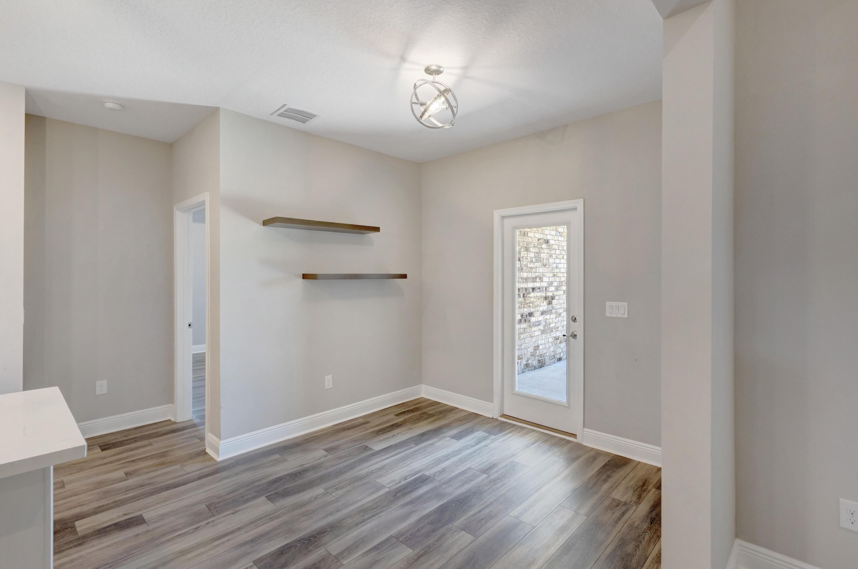 HAMMOCK BAY - Residential