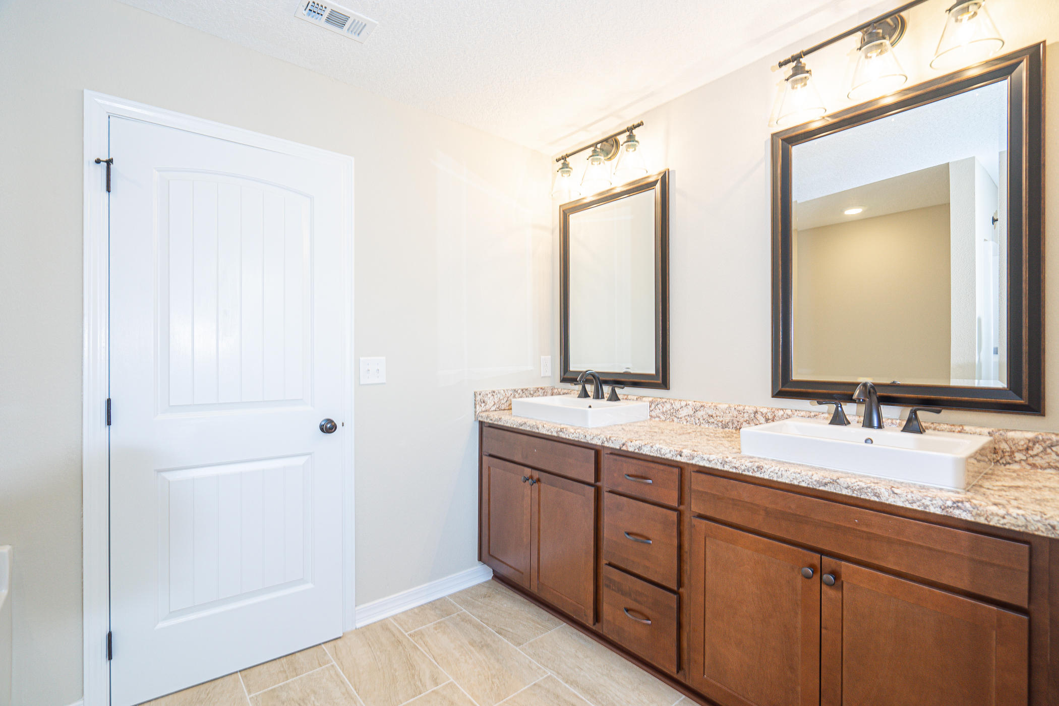 STILLWELL ESTATES - Residential