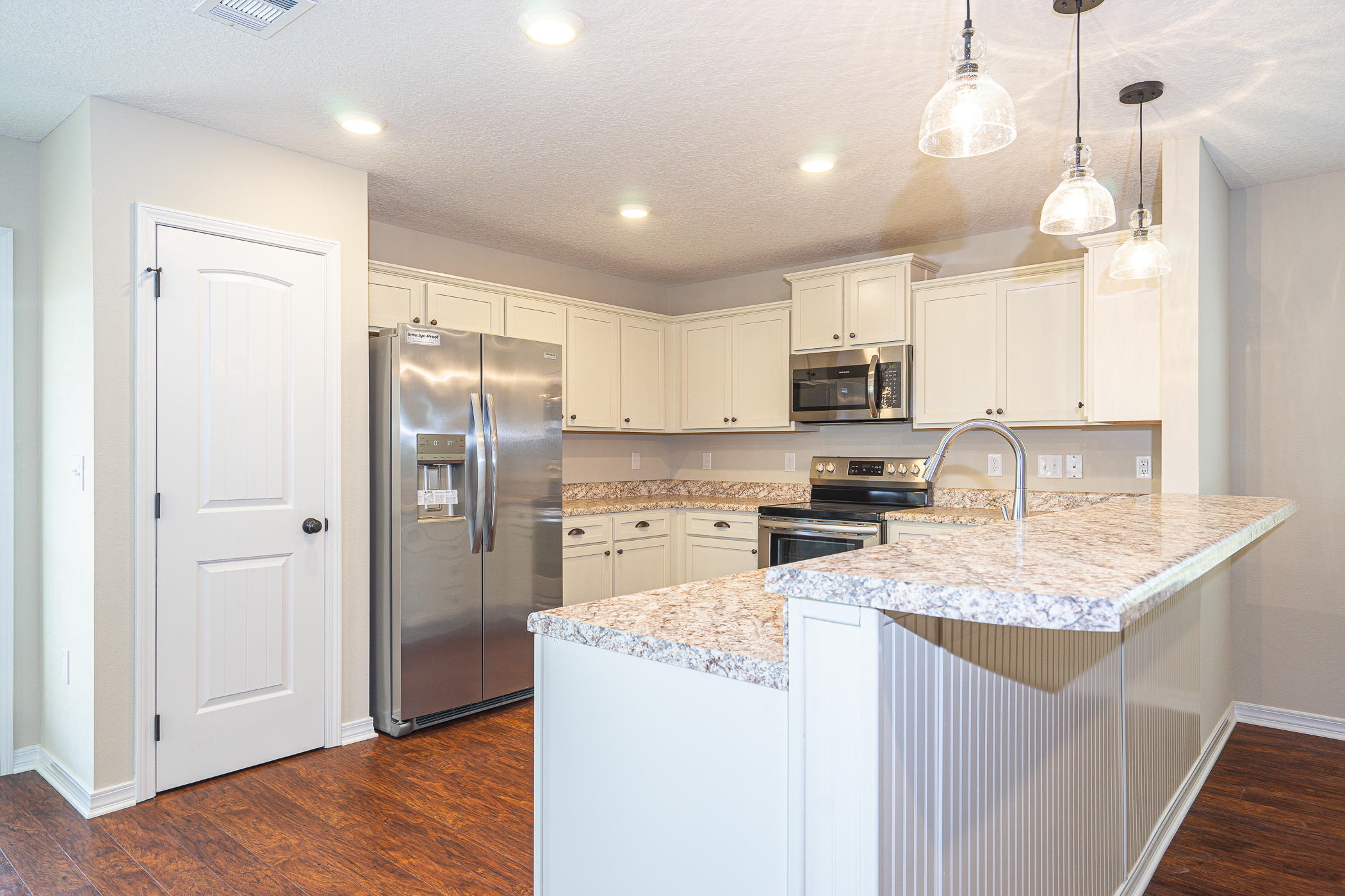 STILLWELL ESTATES - Residential