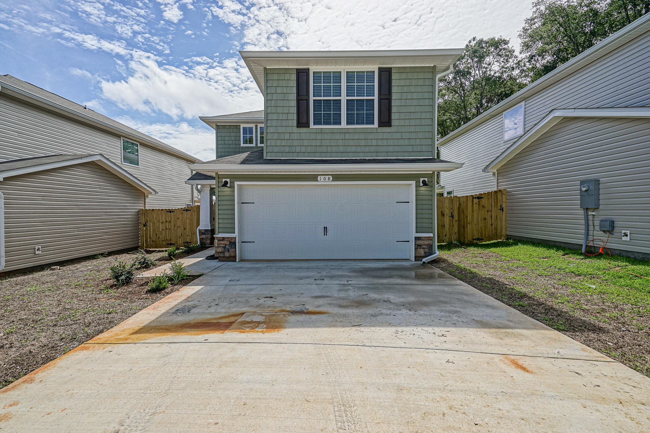 STILLWELL ESTATES - Residential