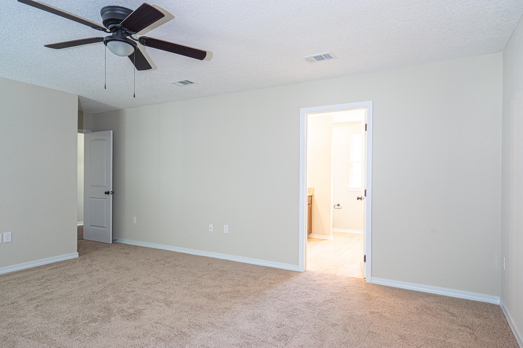 STILLWELL ESTATES - Residential