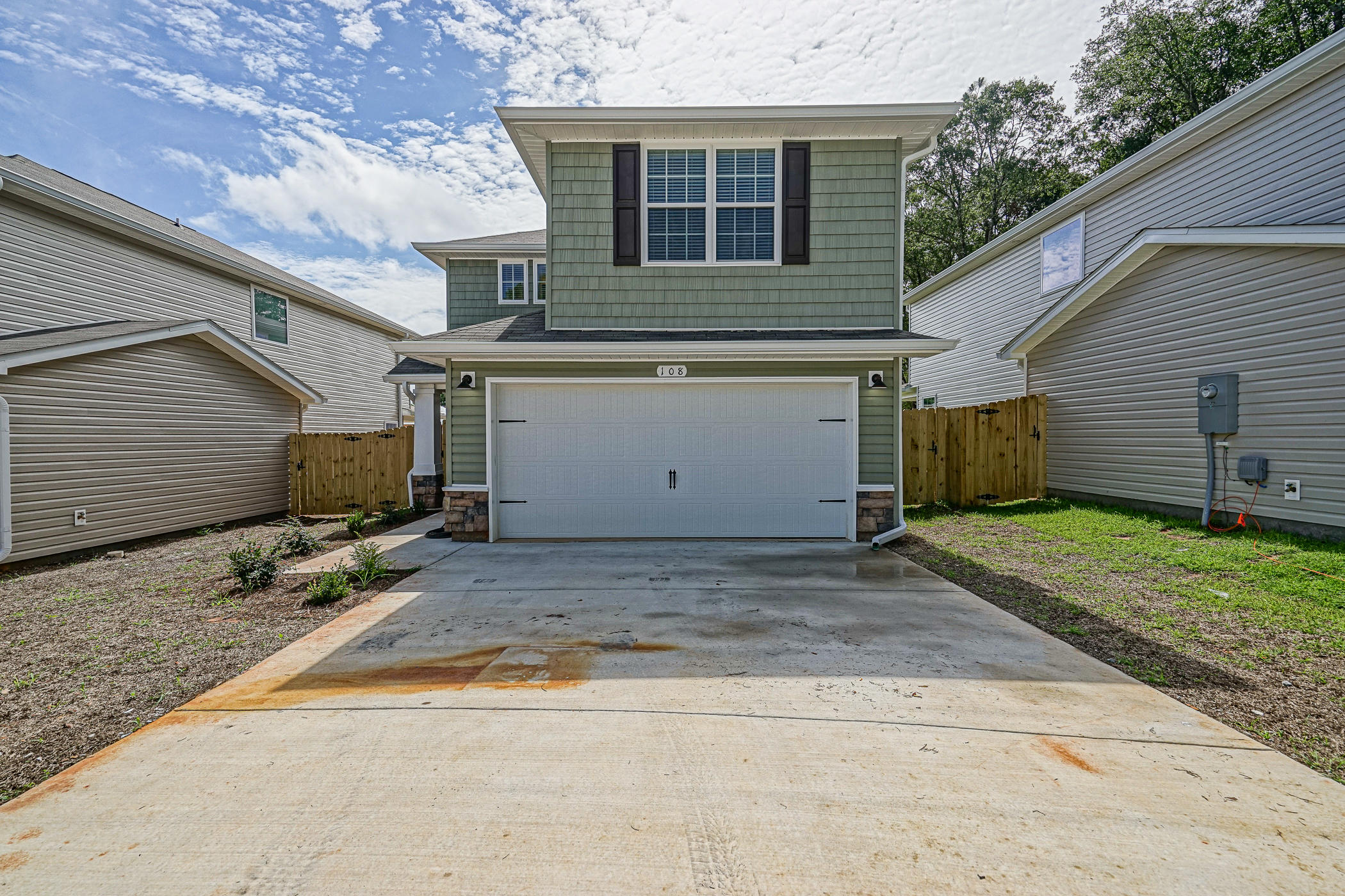 STILLWELL ESTATES - Residential