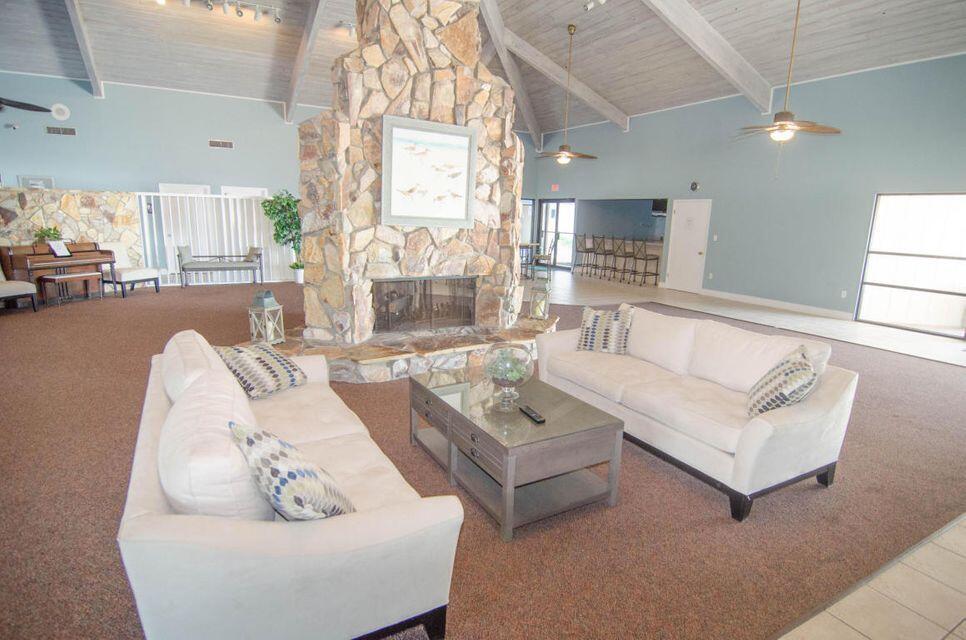 BEACH HOUSE CONDO PH 2 - Residential