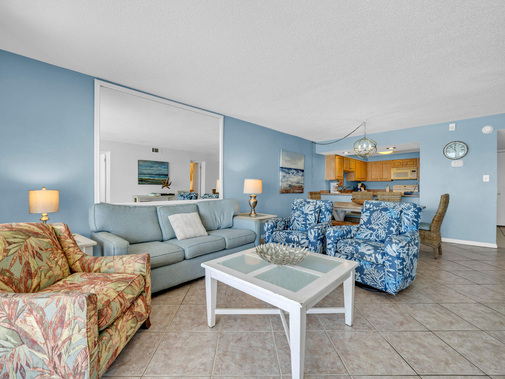 BEACH HOUSE CONDO PH 2 - Residential