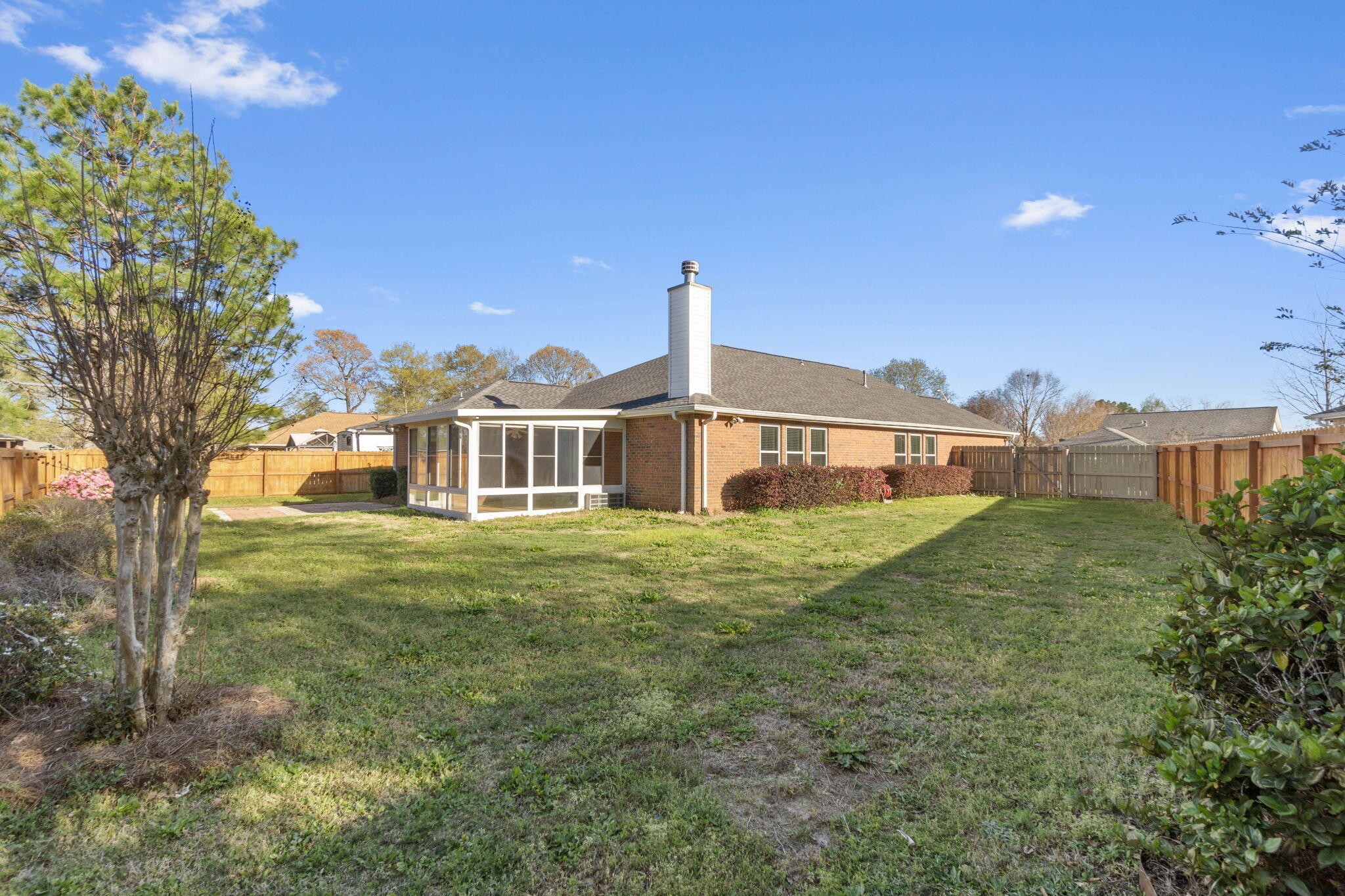 BROOKE ESTATES PH I - Residential Lease