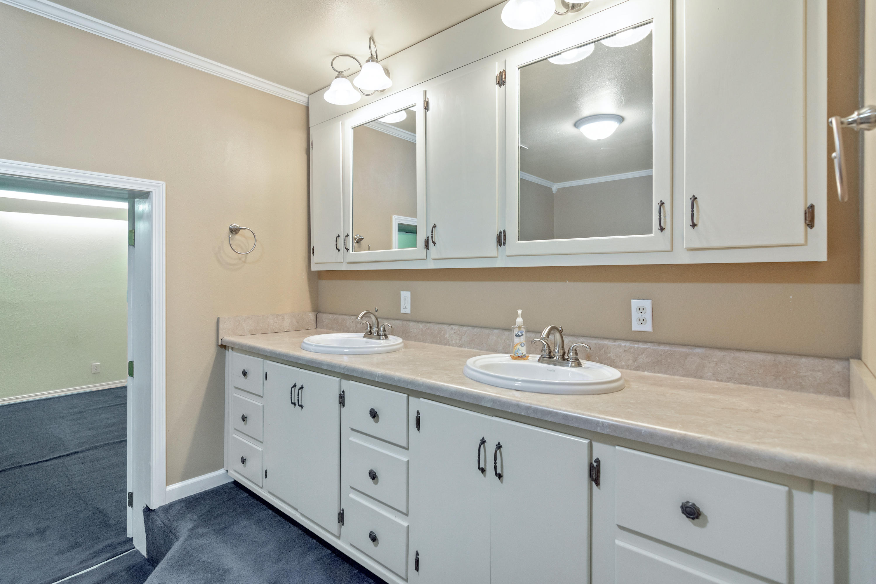 CRESTVIEW - Residential