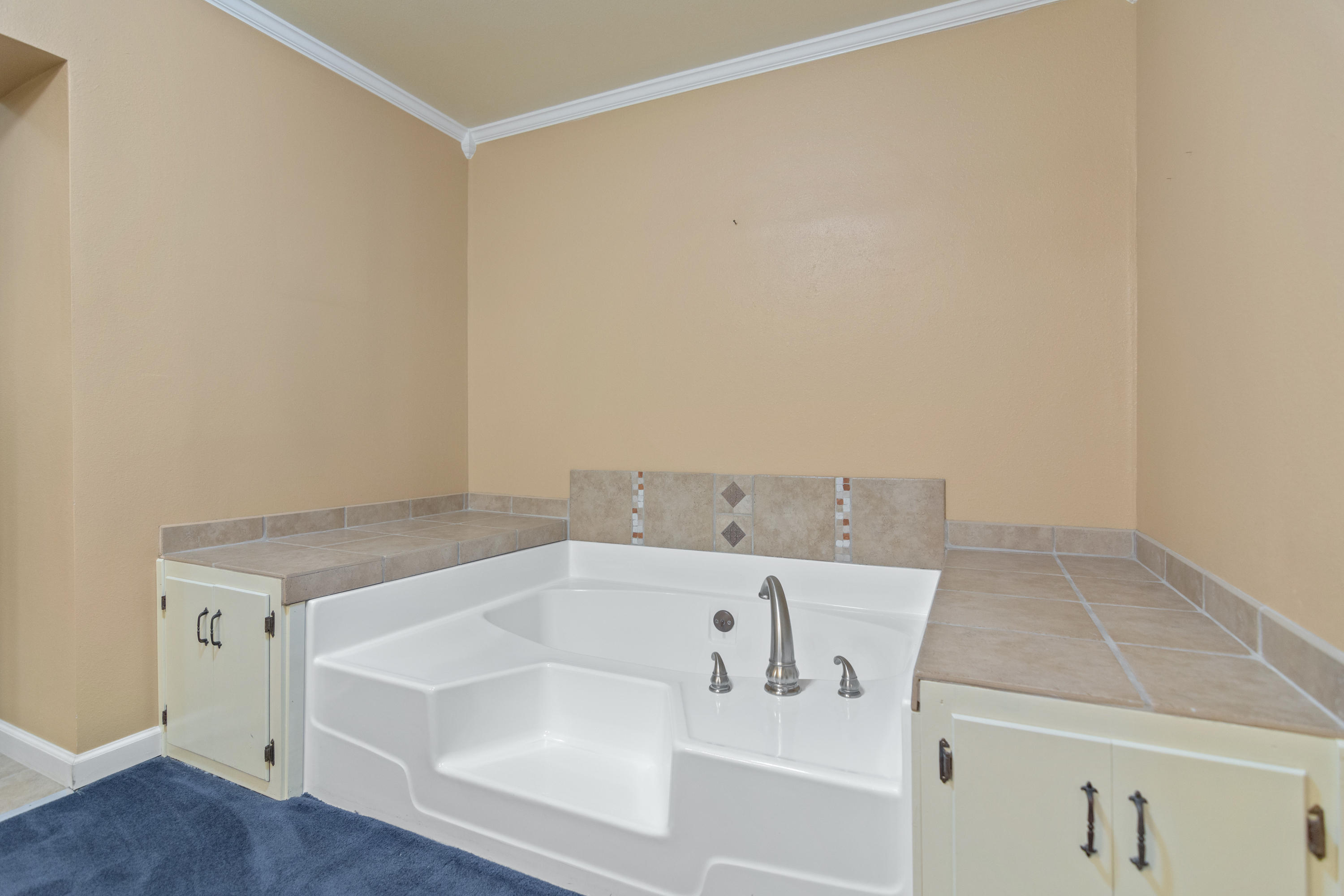 CRESTVIEW - Residential