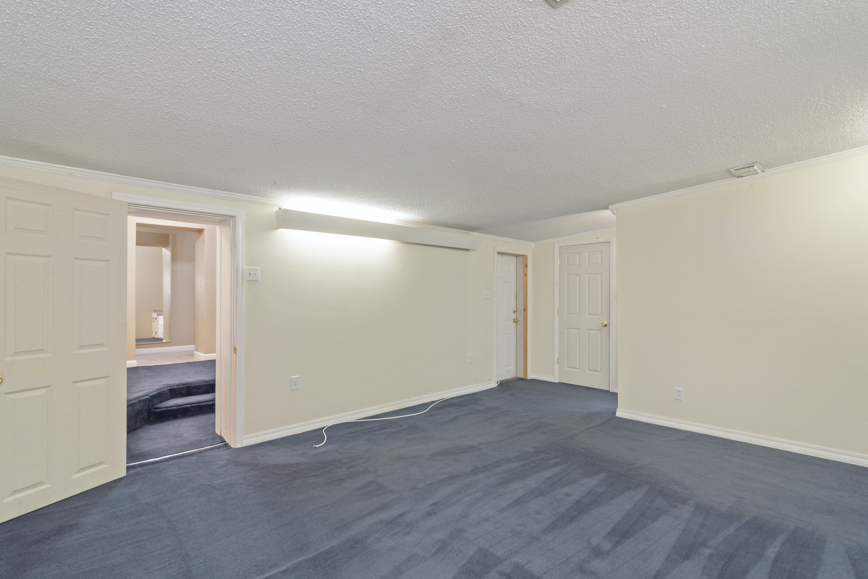 CRESTVIEW - Residential