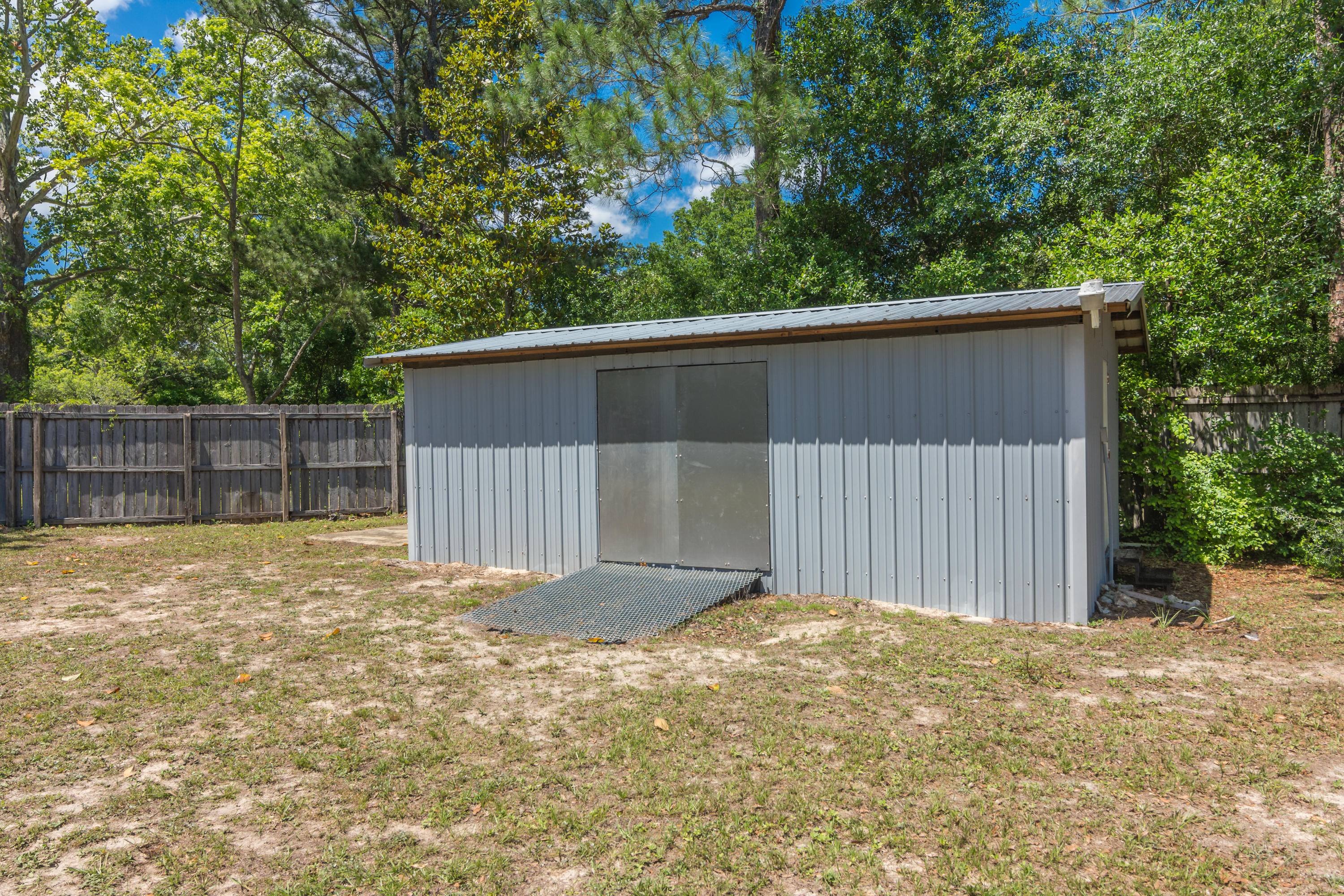 CRESTVIEW - Residential