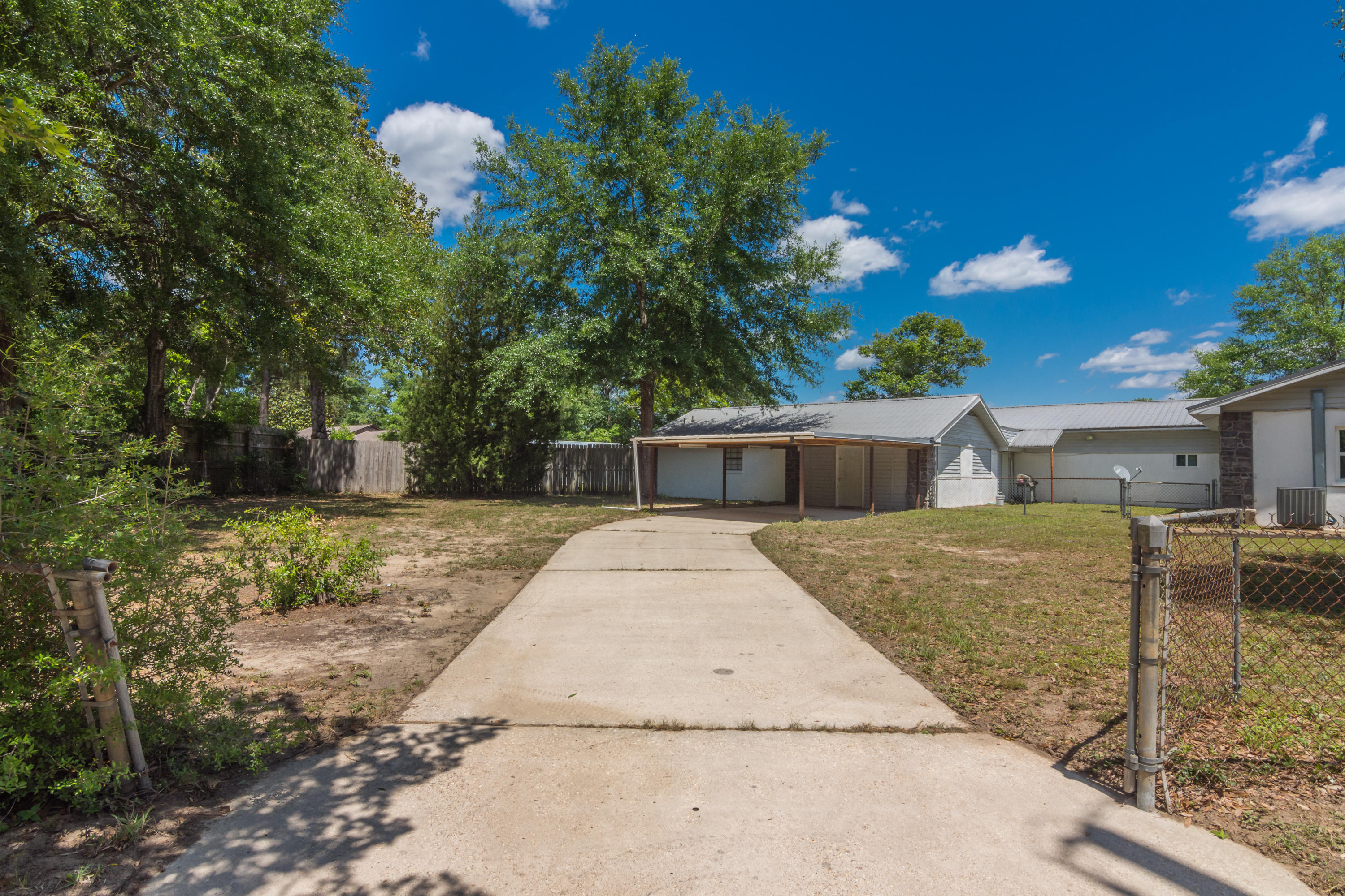 CRESTVIEW - Residential