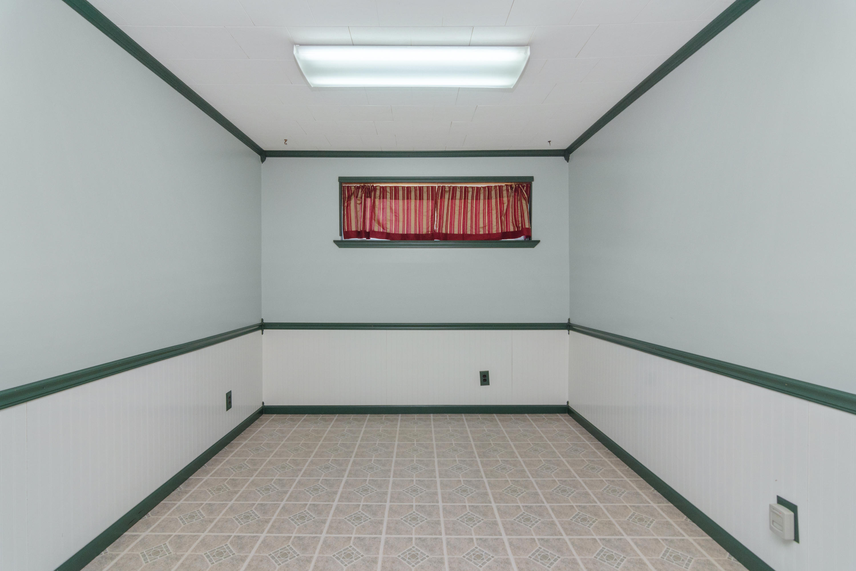 CRESTVIEW - Residential
