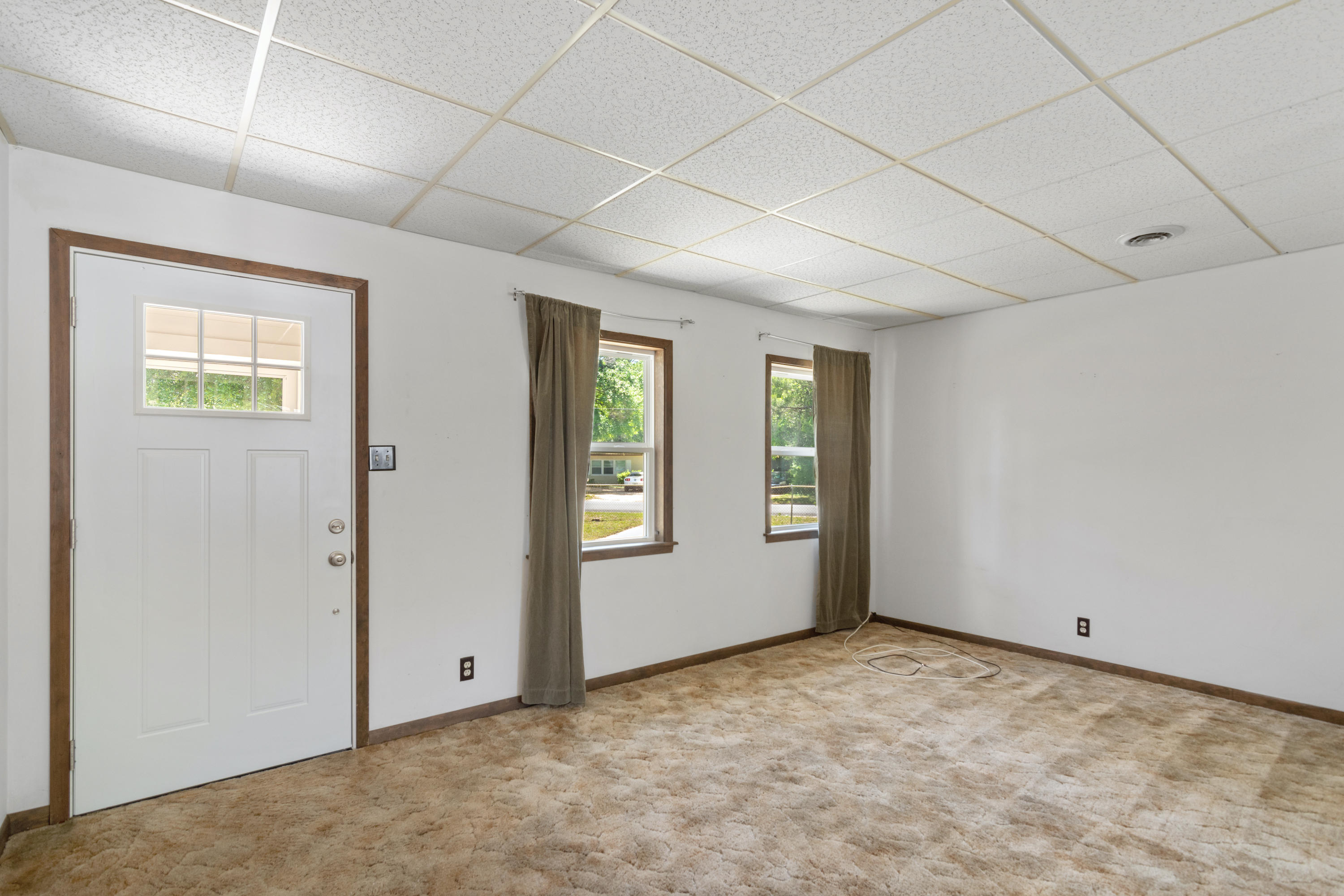 CRESTVIEW - Residential