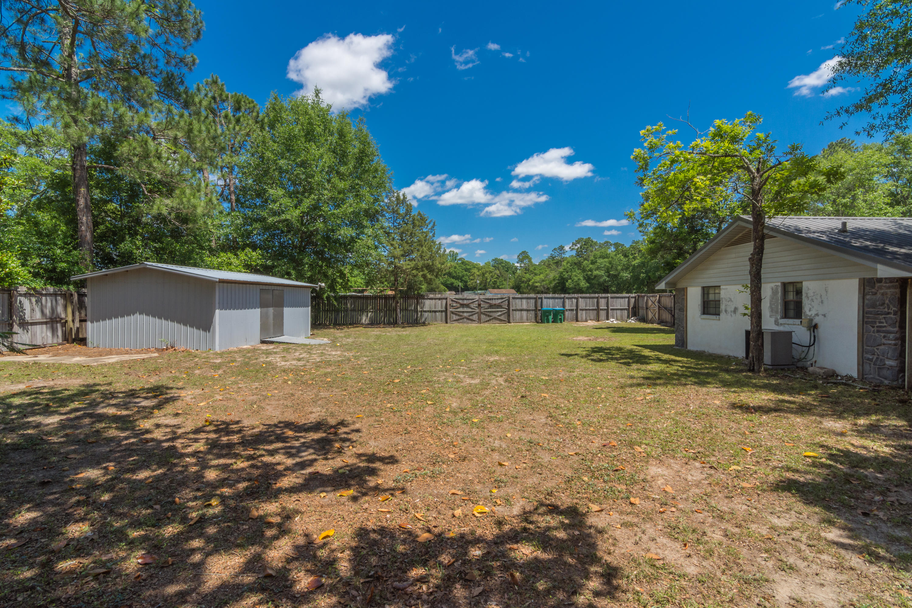 CRESTVIEW - Residential