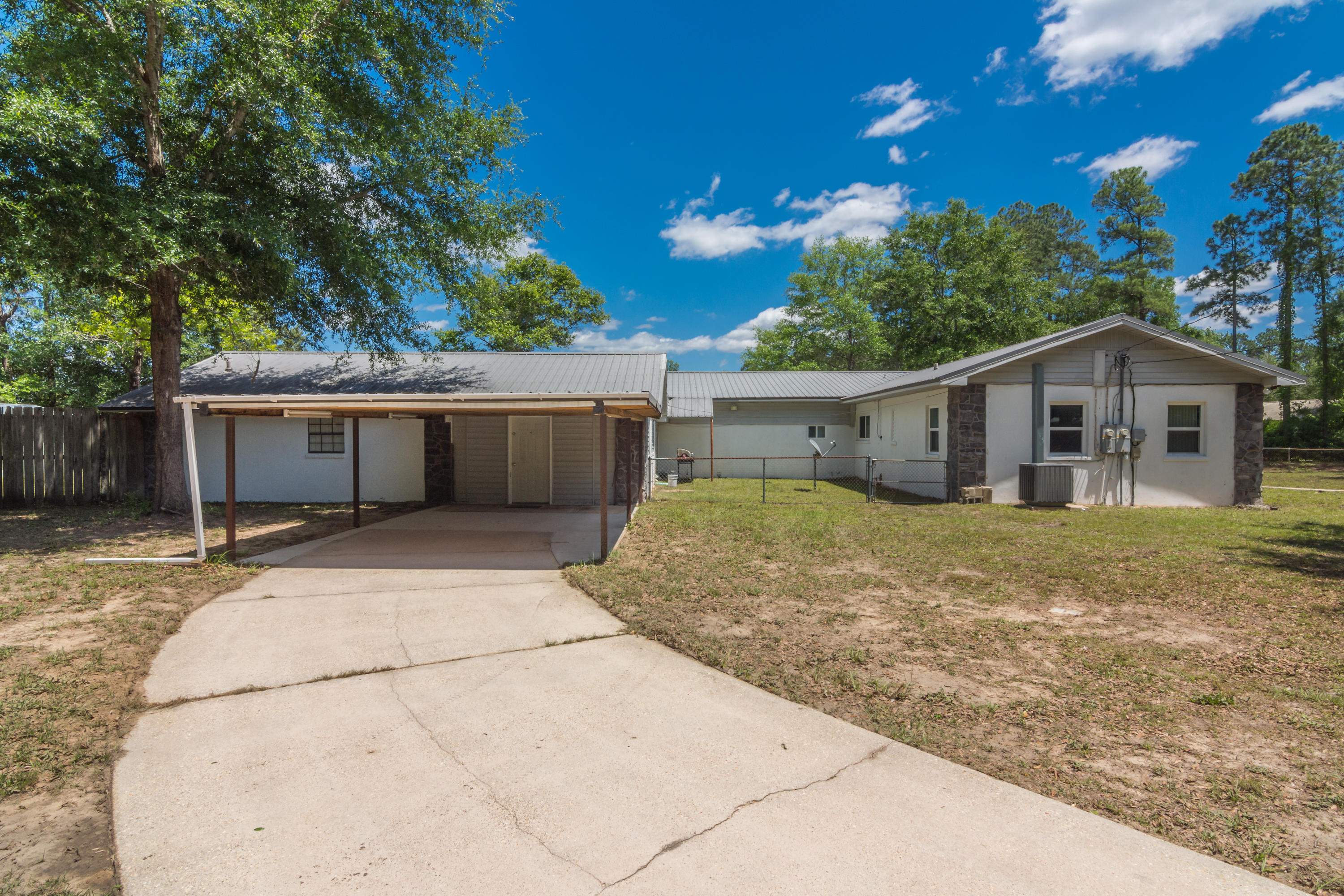 CRESTVIEW - Residential