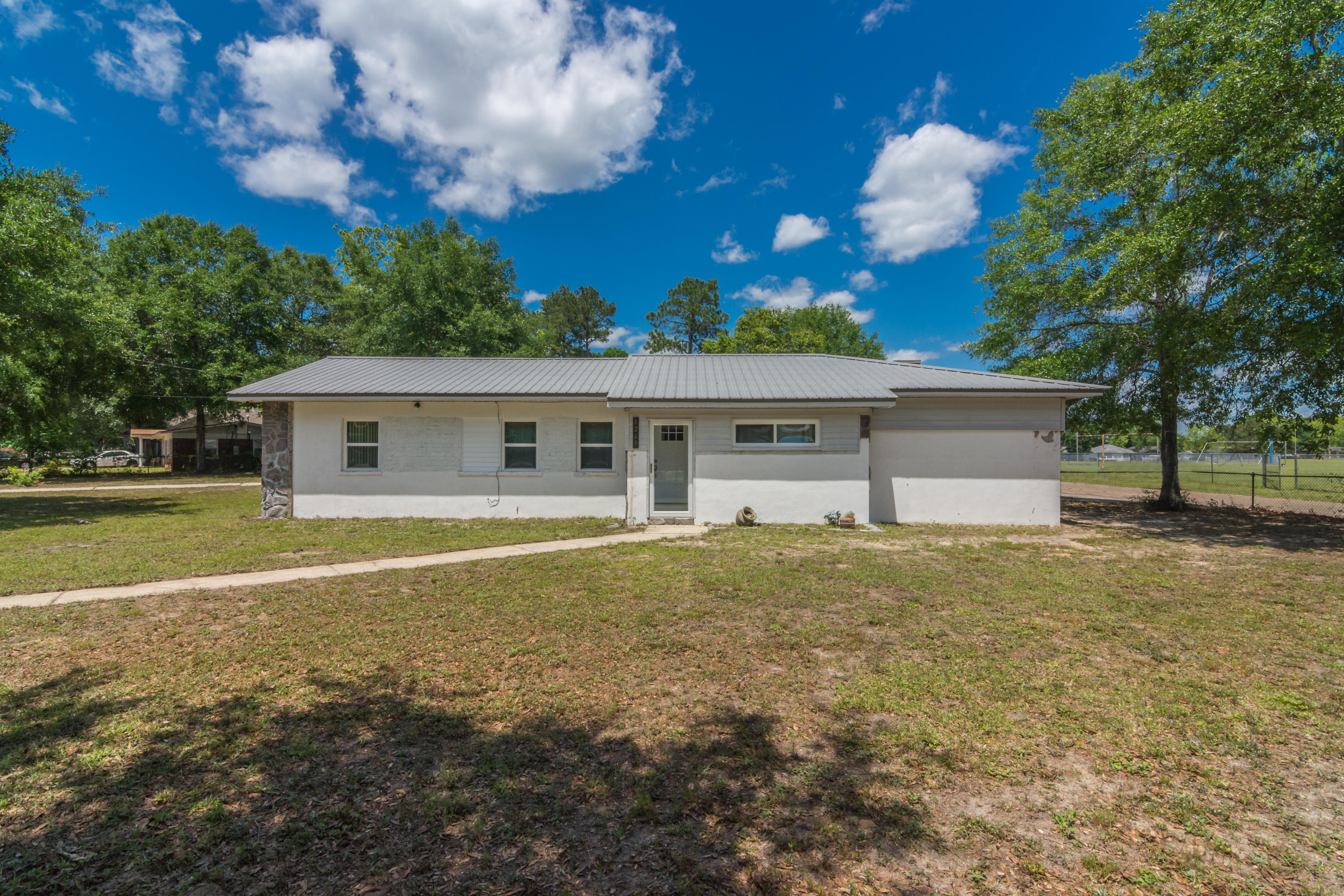 CRESTVIEW - Residential