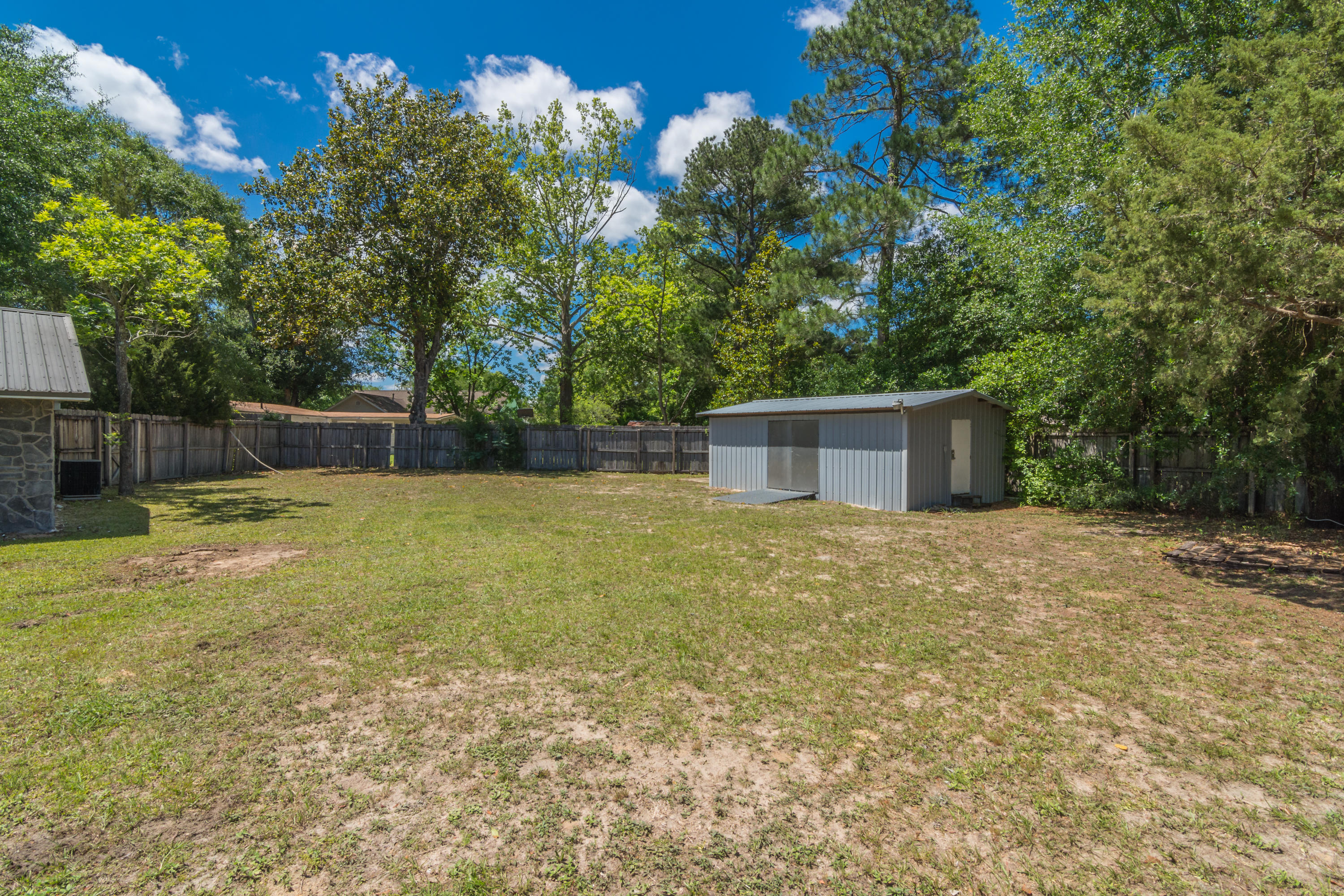 CRESTVIEW - Residential