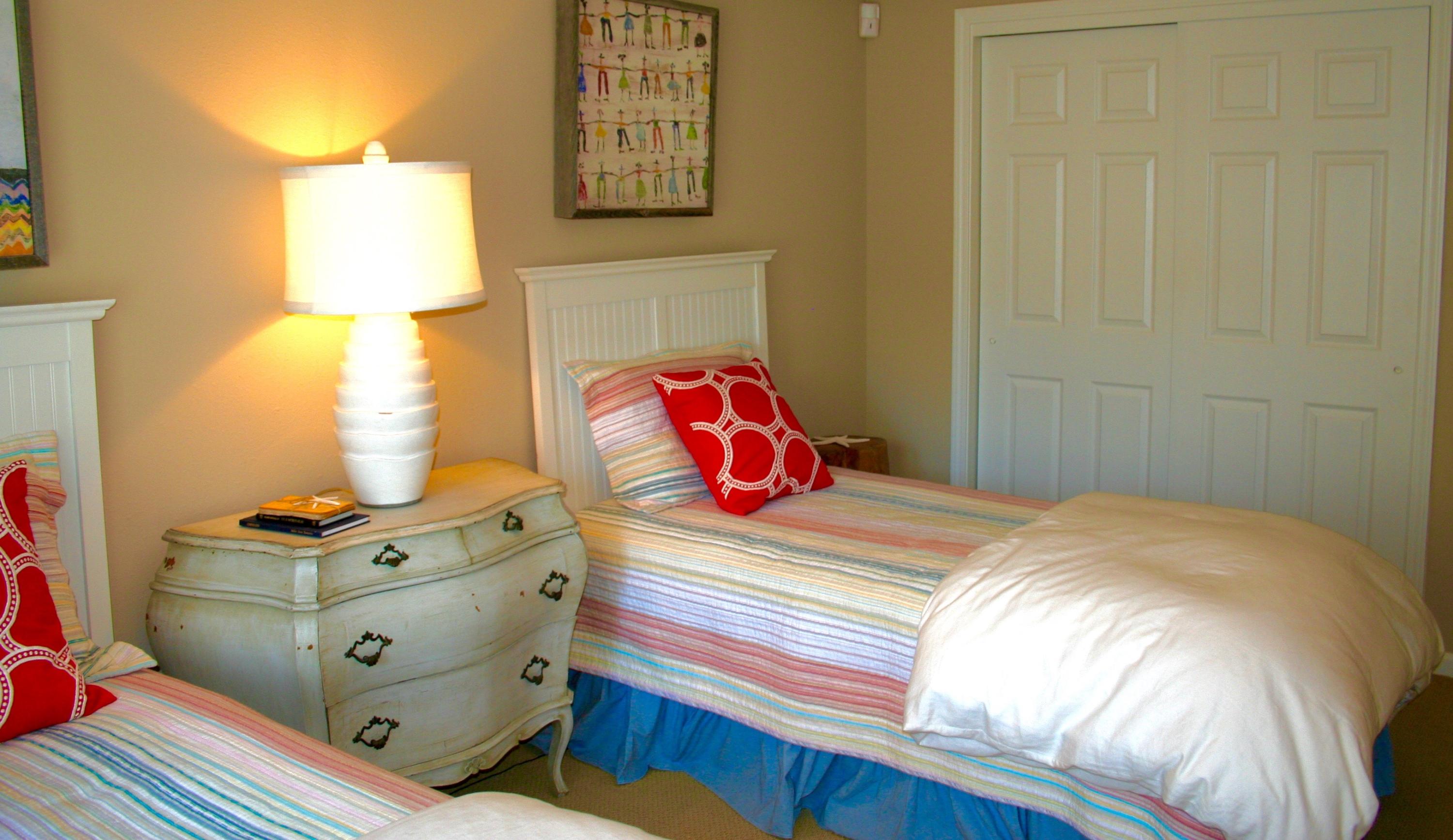 SEAGROVE SHORES 4TH ADD - Residential