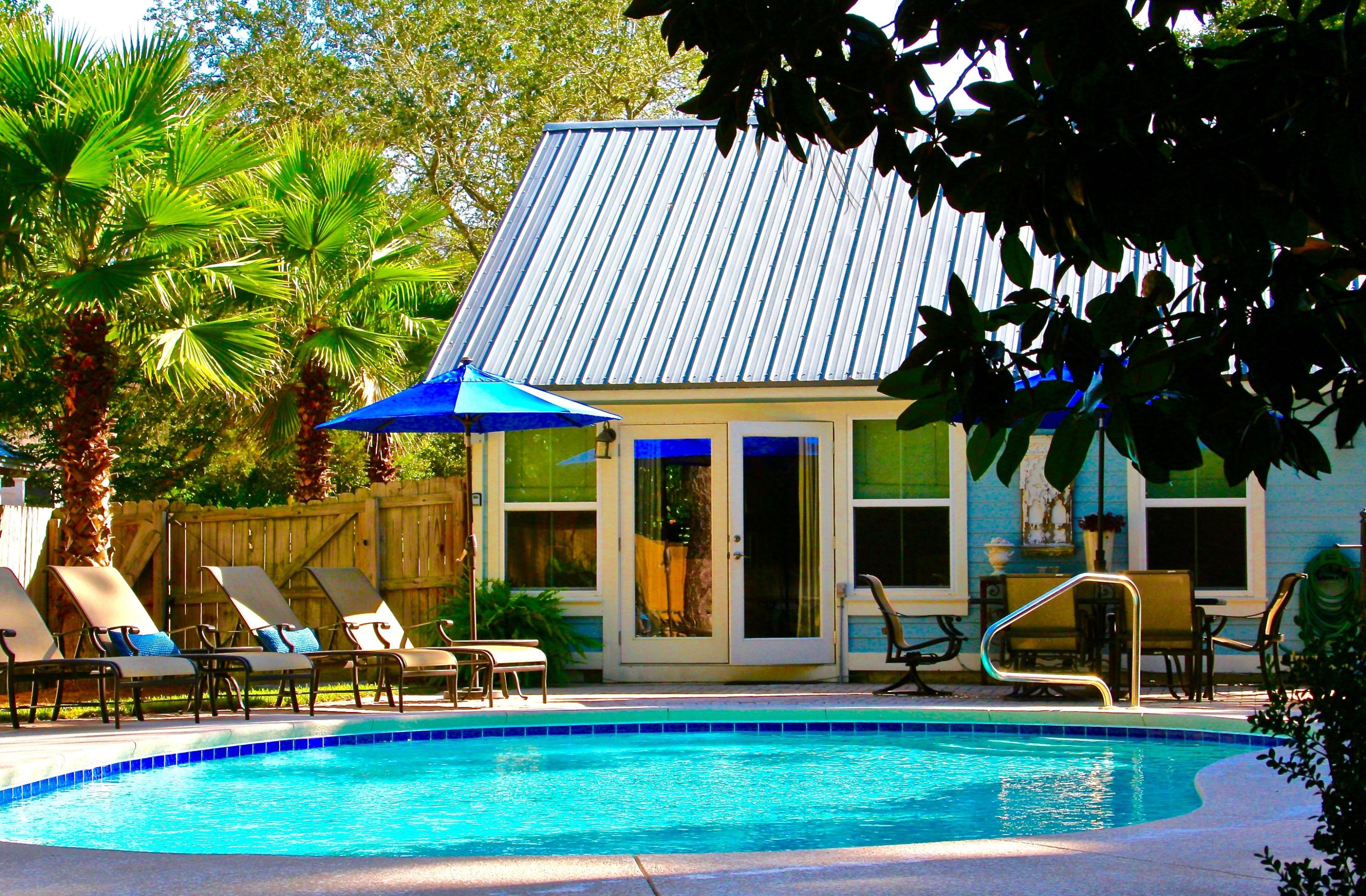 SEAGROVE SHORES 4TH ADD - Residential