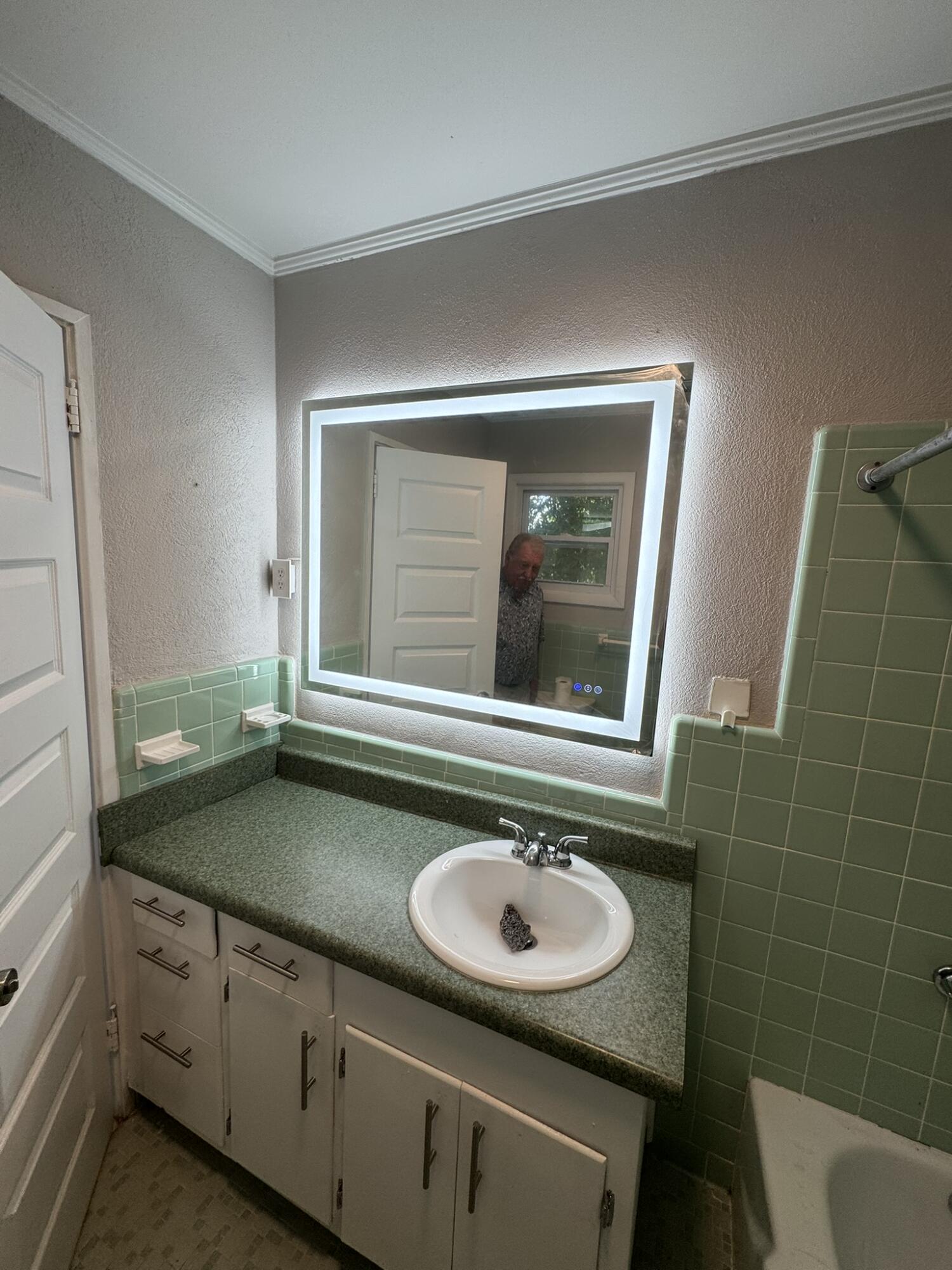 TWIN OAKS - Residential Lease