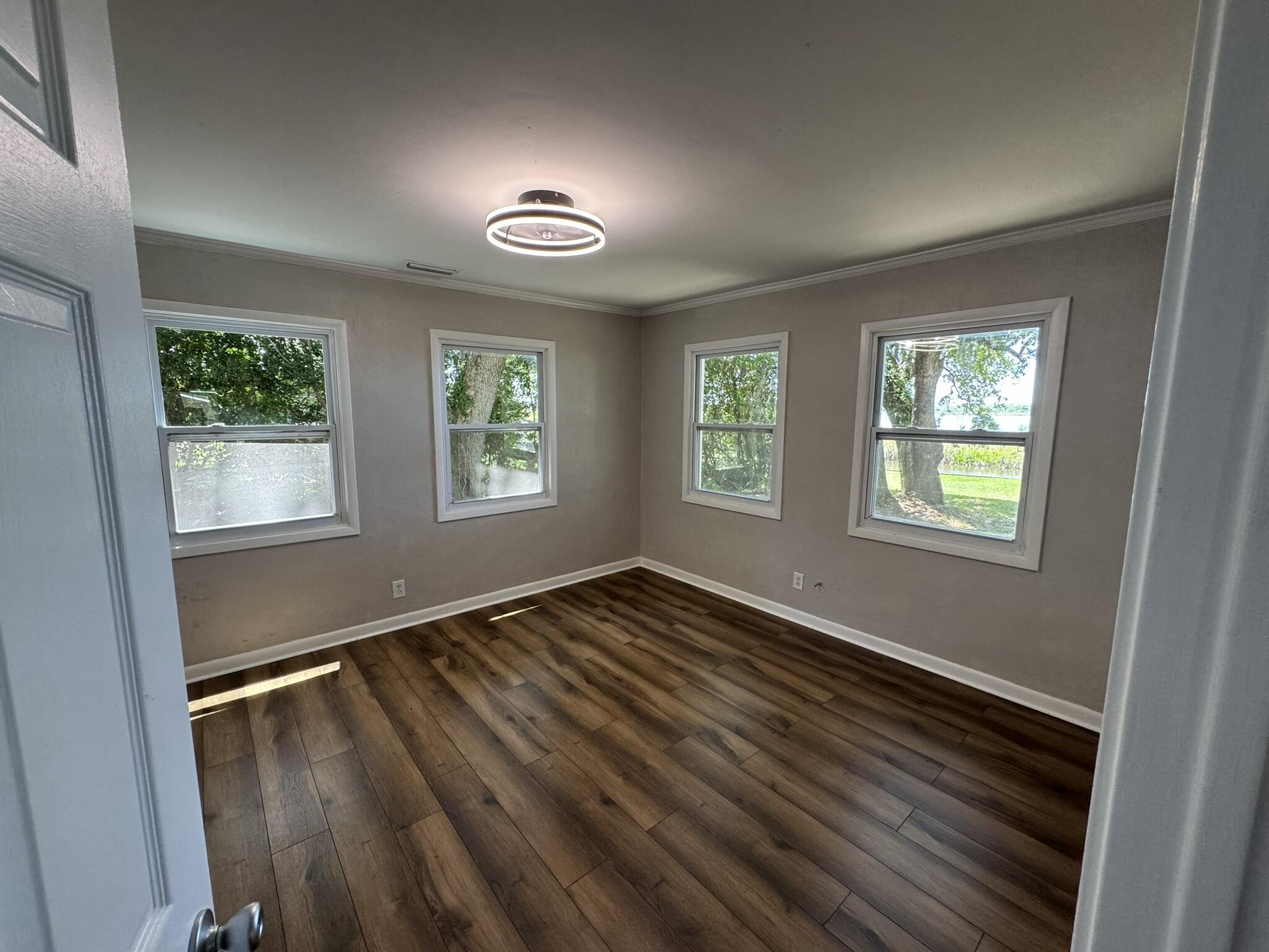 TWIN OAKS - Residential Lease