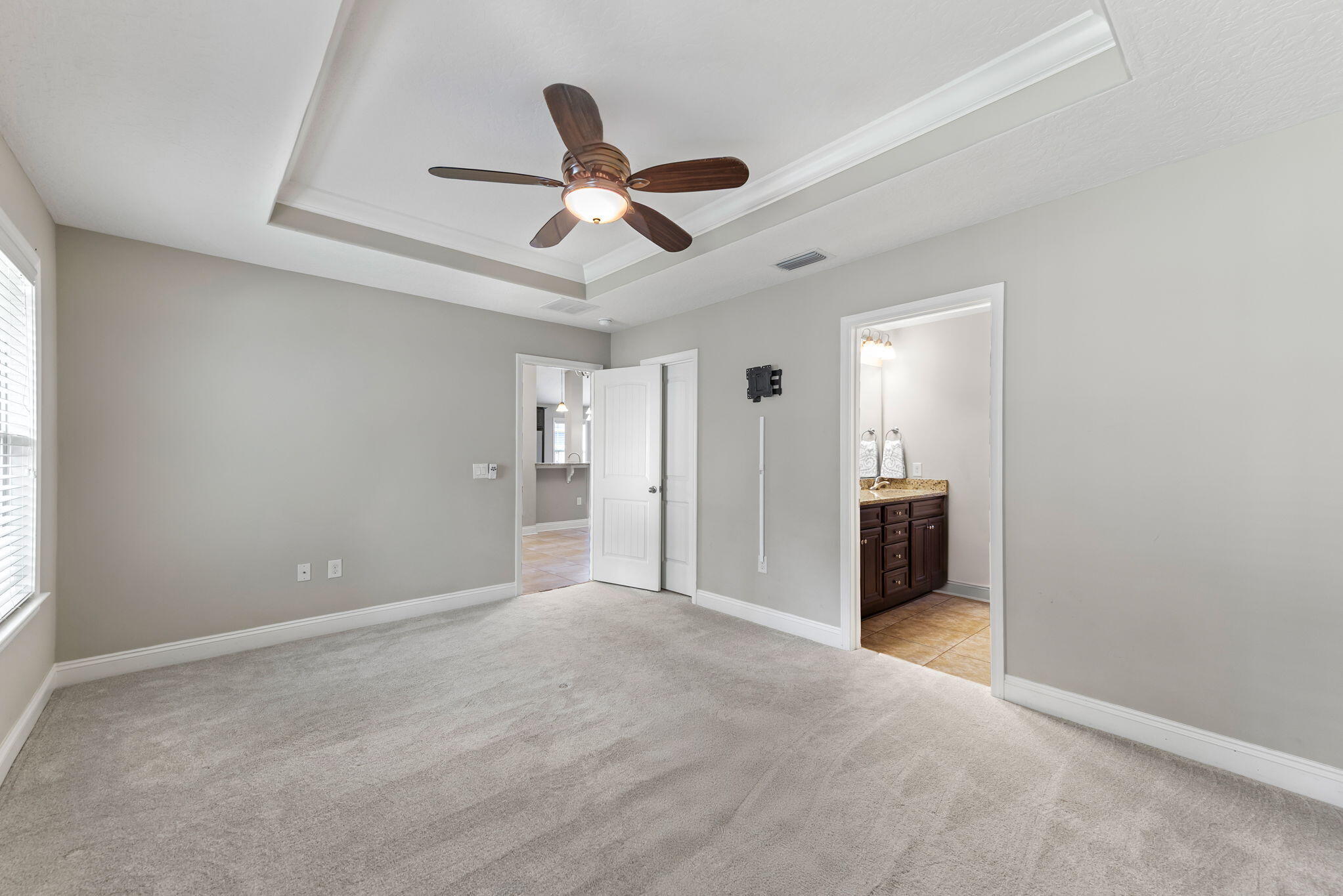 COTTAGES AT EAST RIVER - Residential