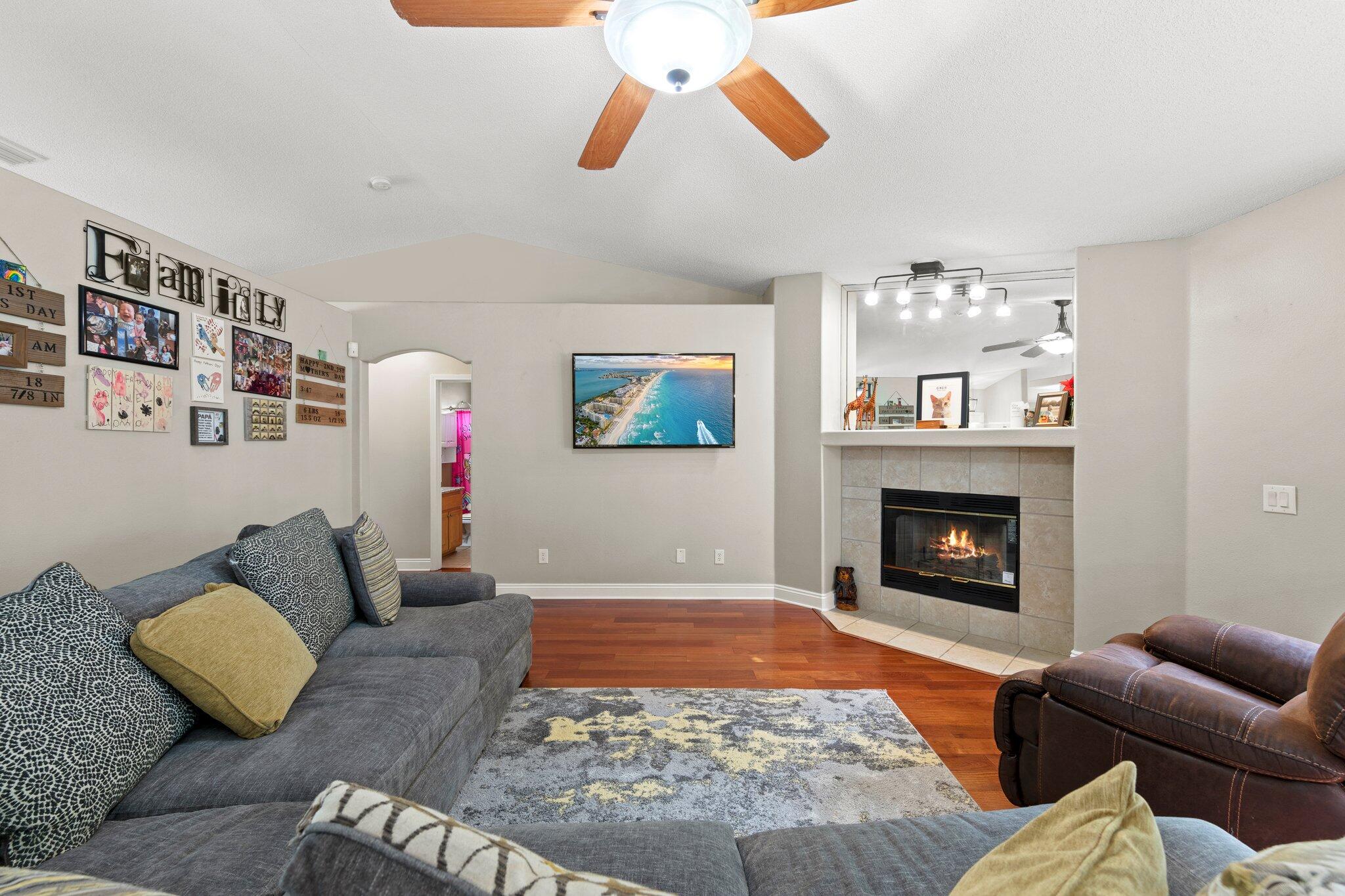 NAVARRE S/D 2ND ADDN - Residential