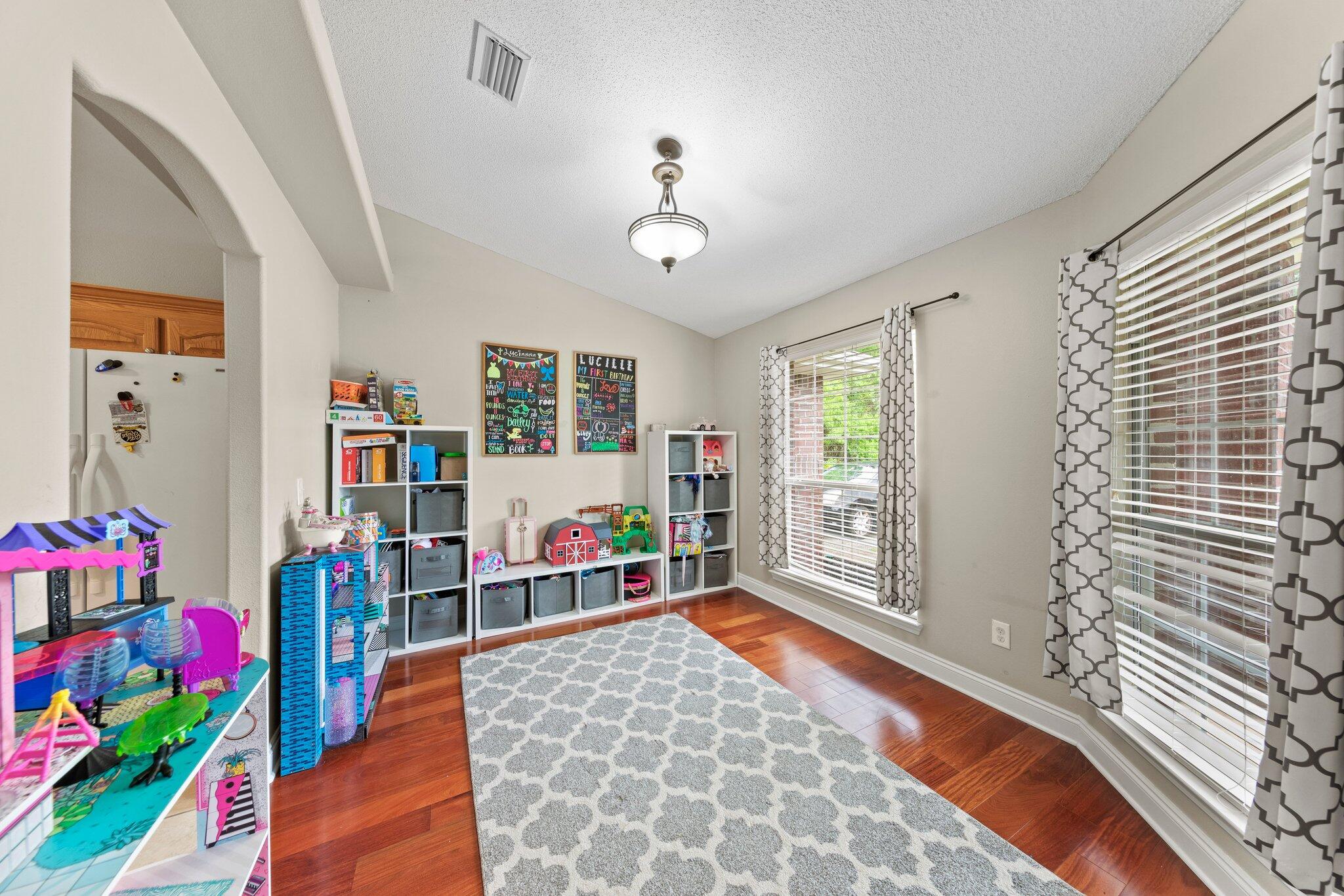 NAVARRE S/D 2ND ADDN - Residential