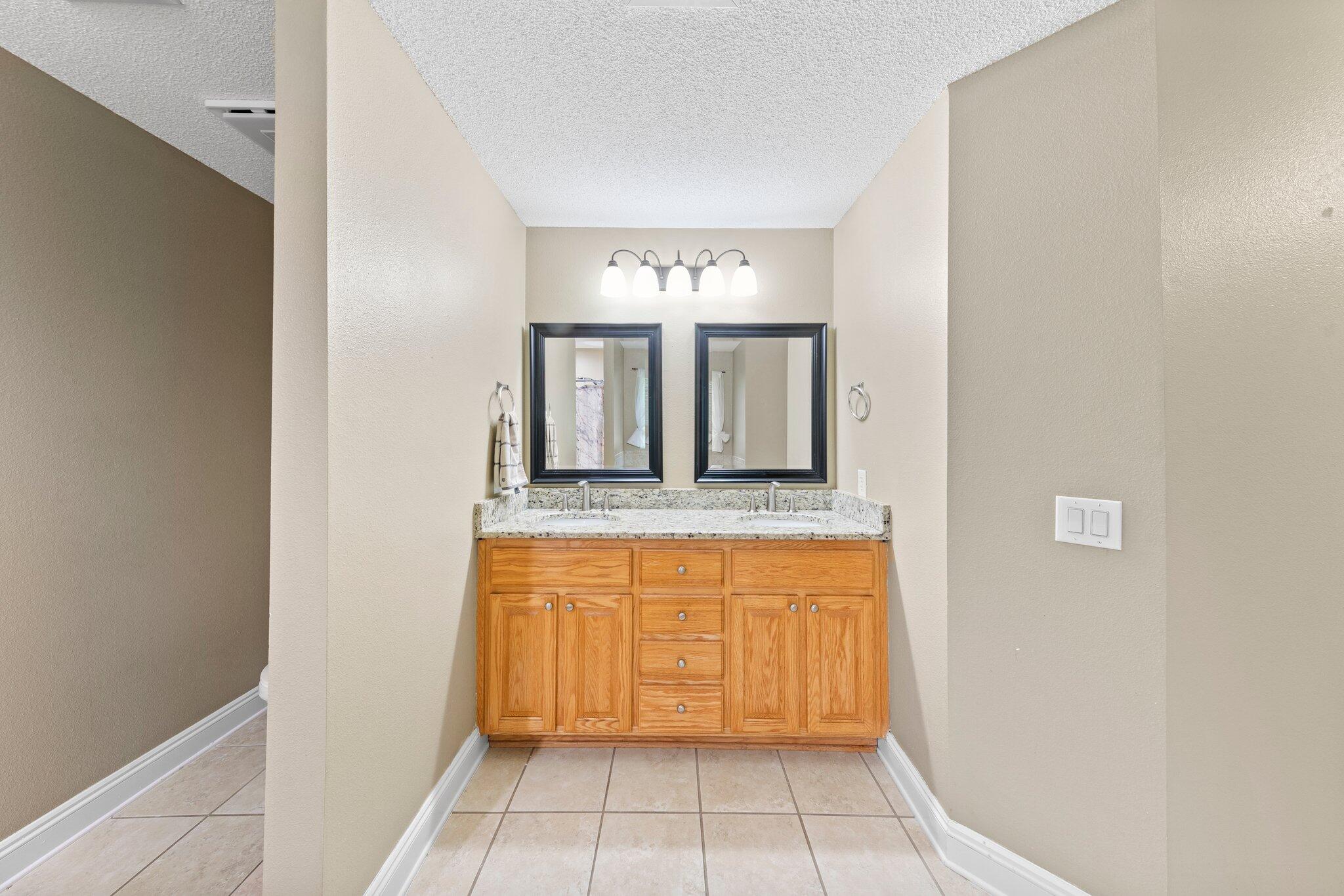 NAVARRE S/D 2ND ADDN - Residential