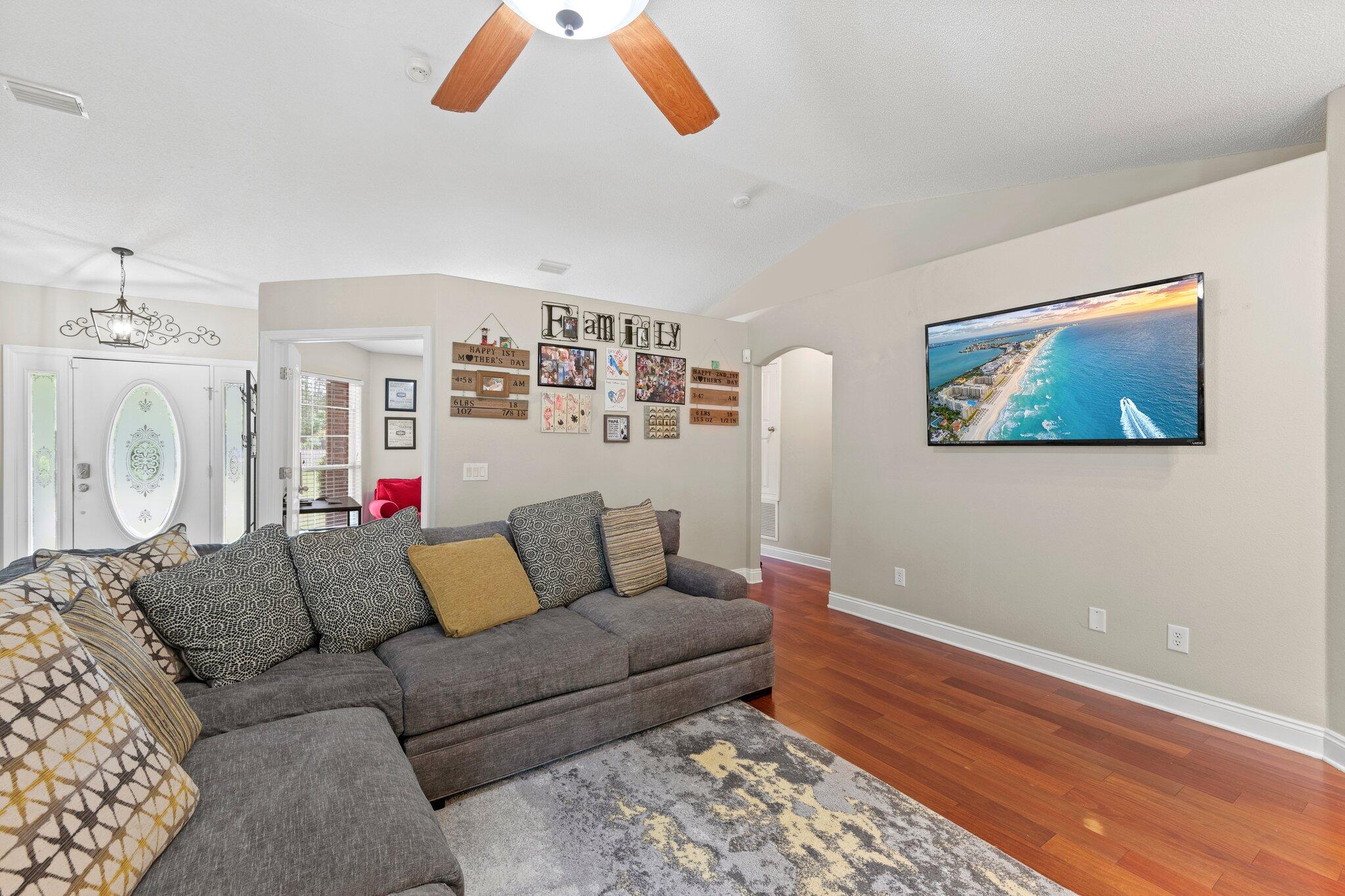 NAVARRE S/D 2ND ADDN - Residential