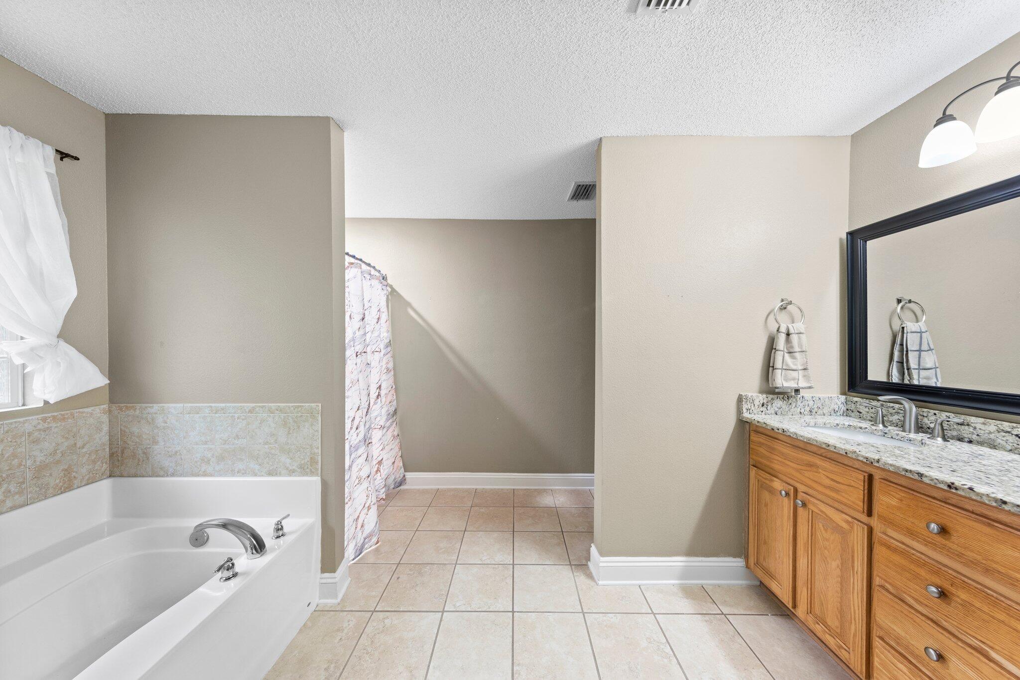 NAVARRE S/D 2ND ADDN - Residential